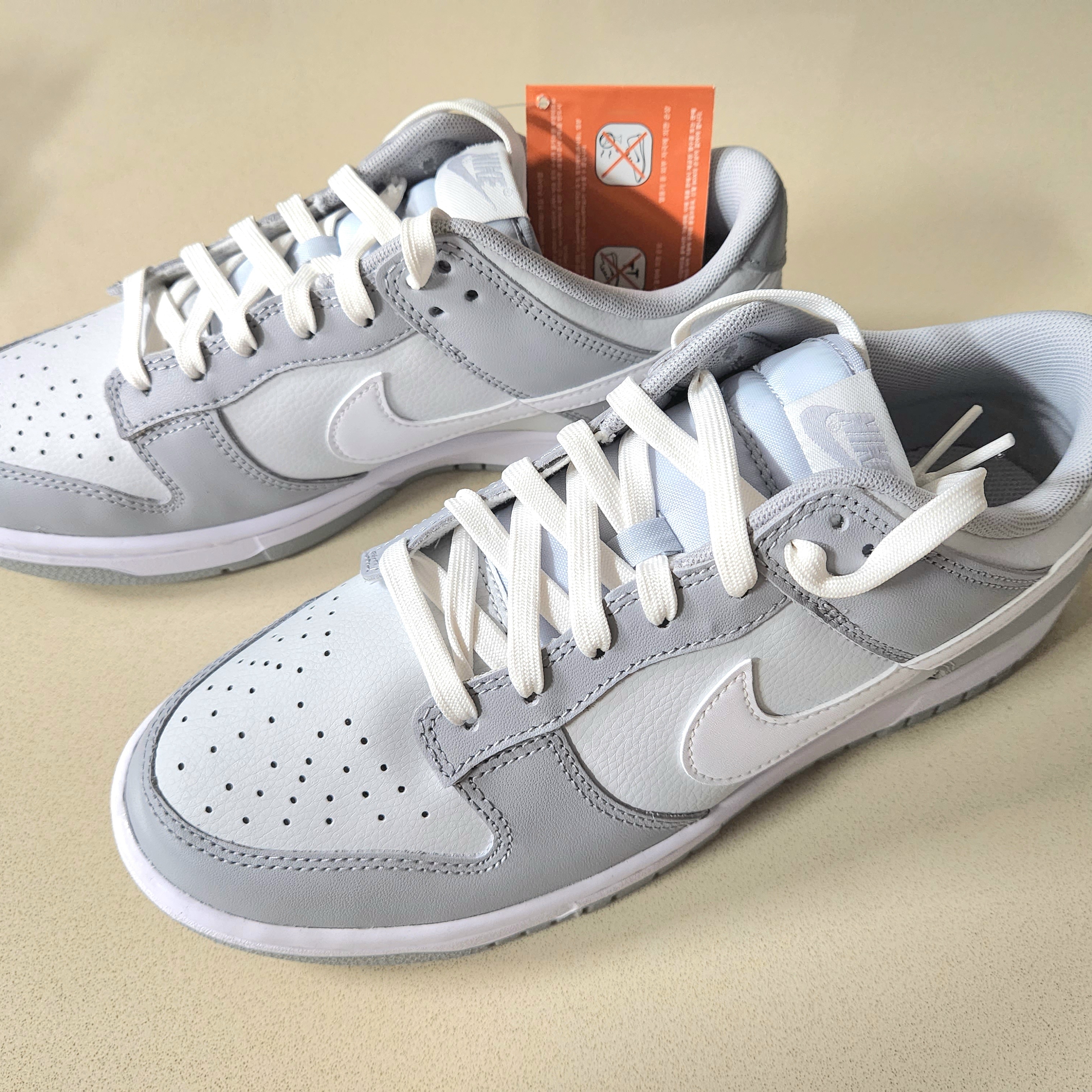 Nike Dunk Low Retro Wolf Grey 착용 스타일 - 4