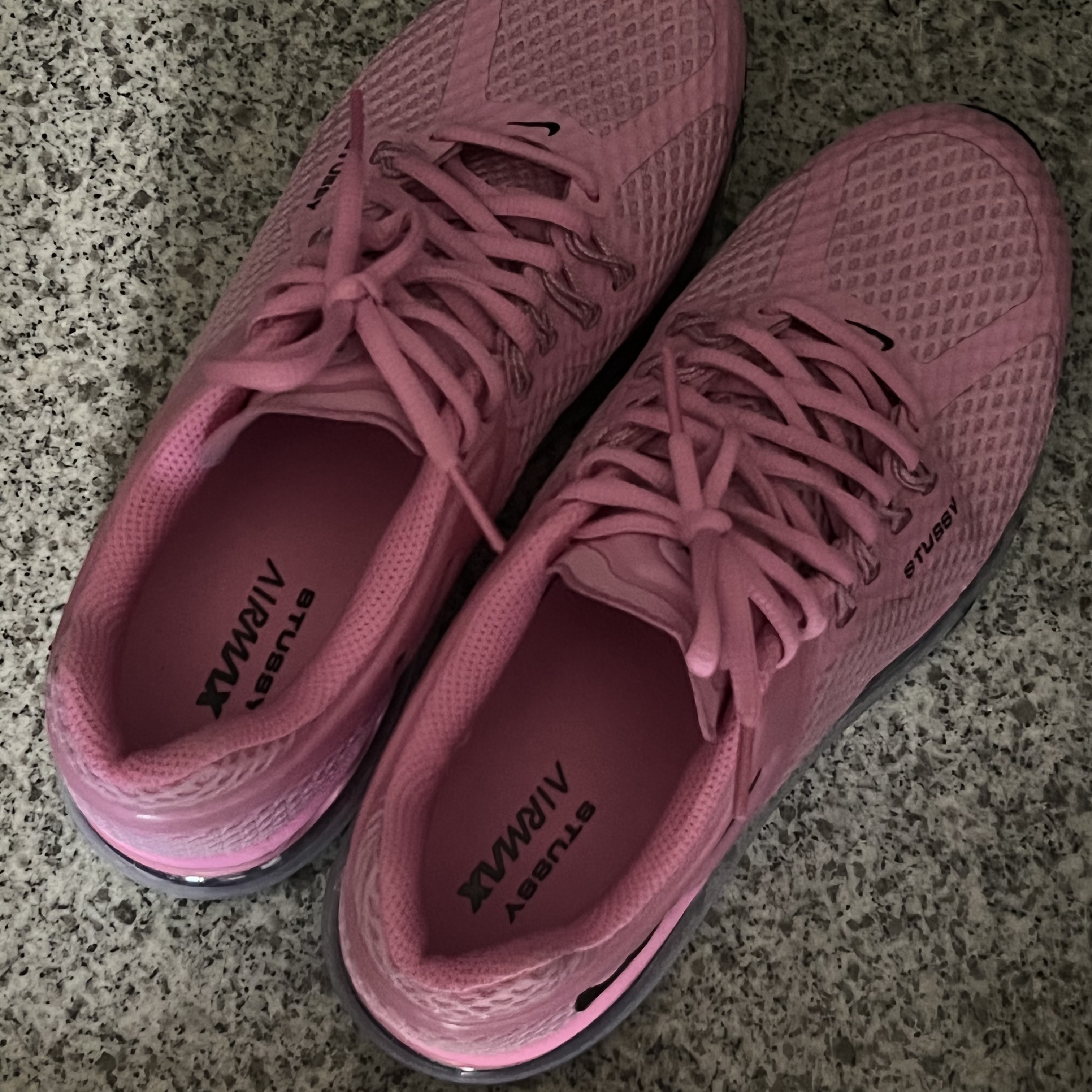 Nike x Stussy Air Max 2013 Psychic Pink 착용 스타일