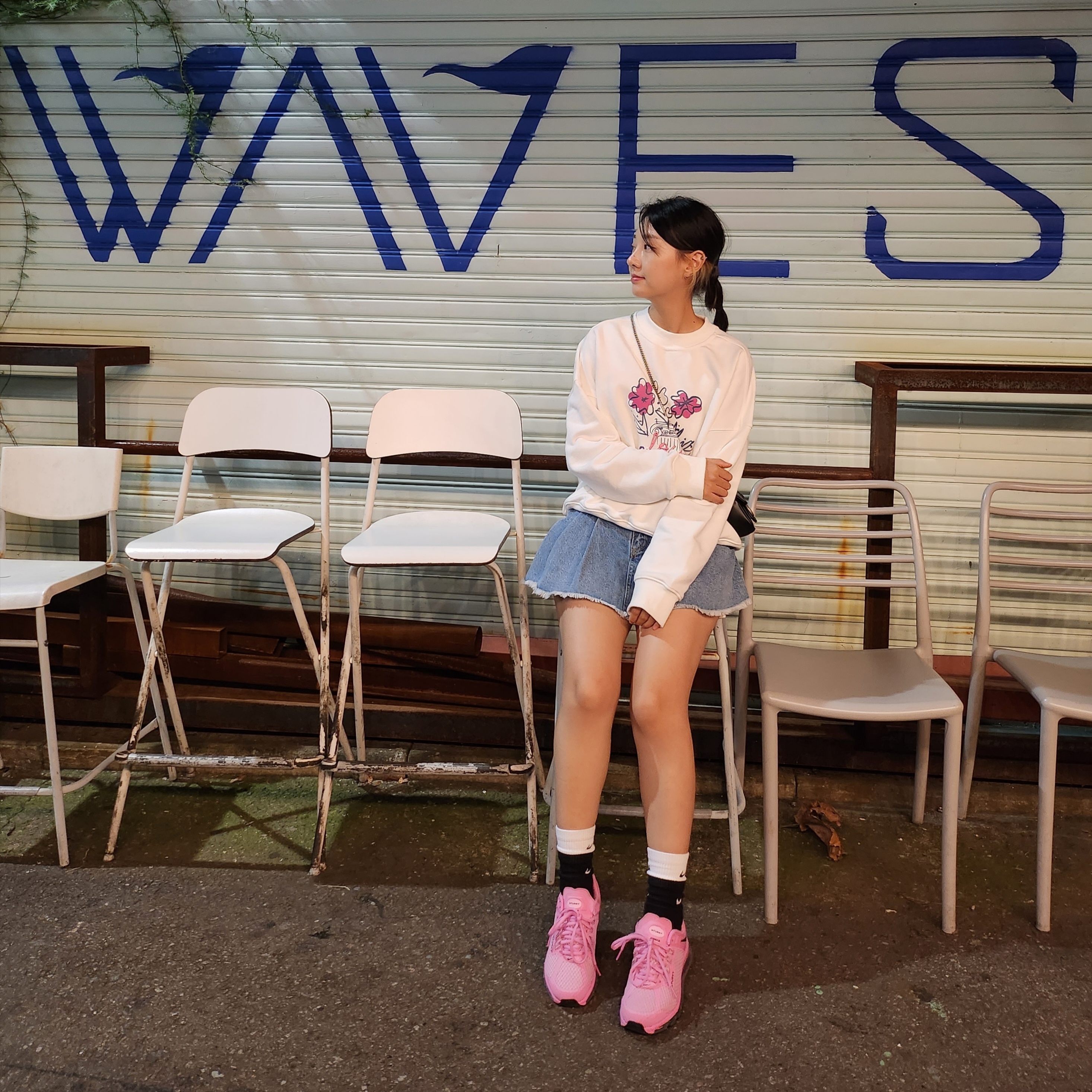 Nike x Stussy Air Max 2013 Psychic Pink, Gucci GG Marmont Super Mini Bag Black 착용 스타일 - 1