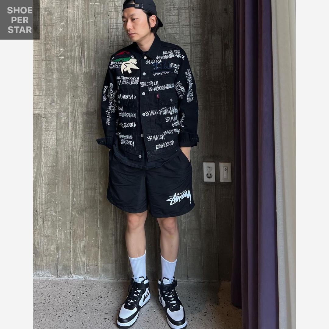 Nike x Stussy Air Force 1 '07 Mid SP Black and Light Bone, Stussy x Our Legacy x Denim Tears TTL Denim Jacket Black 착용 스타일 - 1