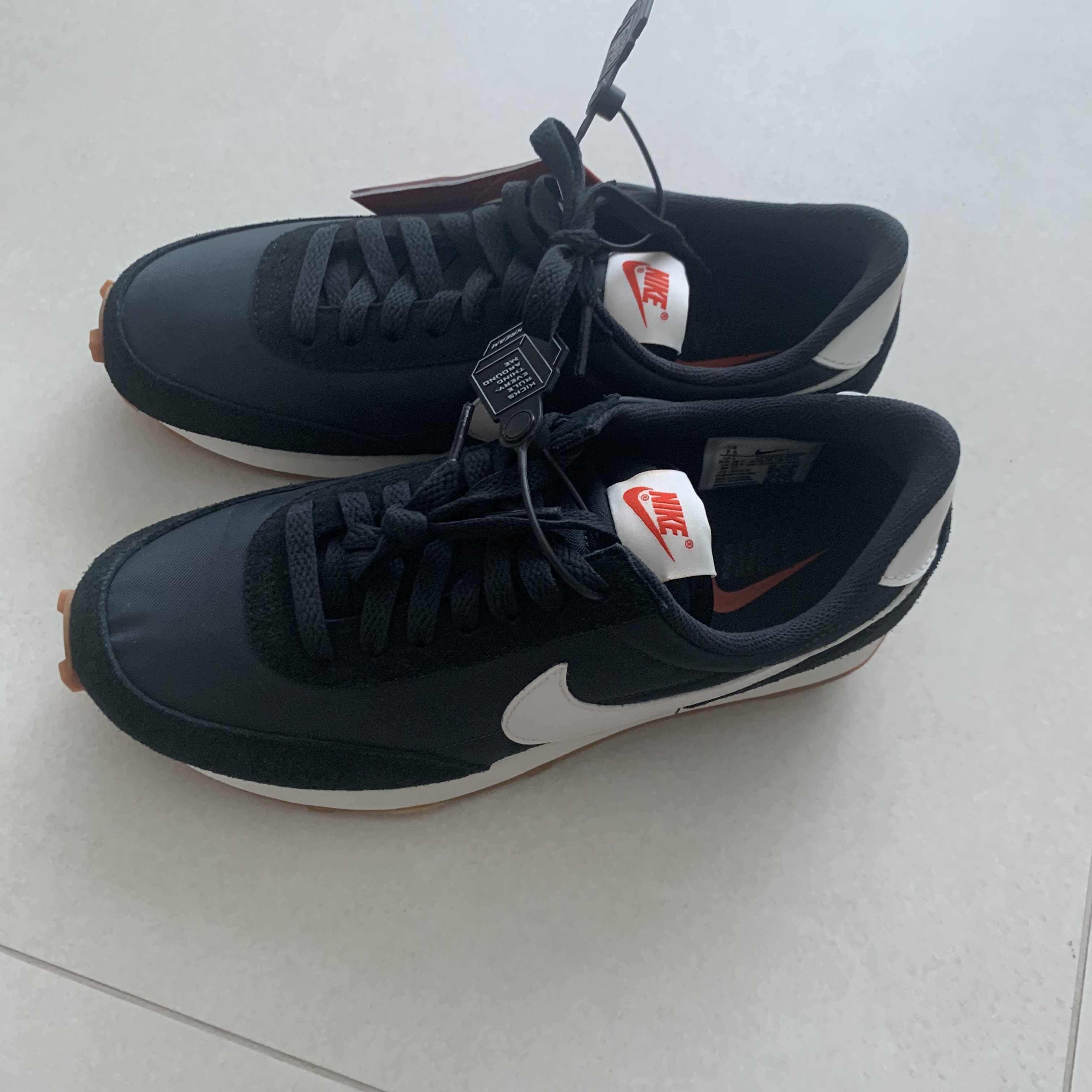 (W) Nike Daybreak Black White 착용 스타일 - 4