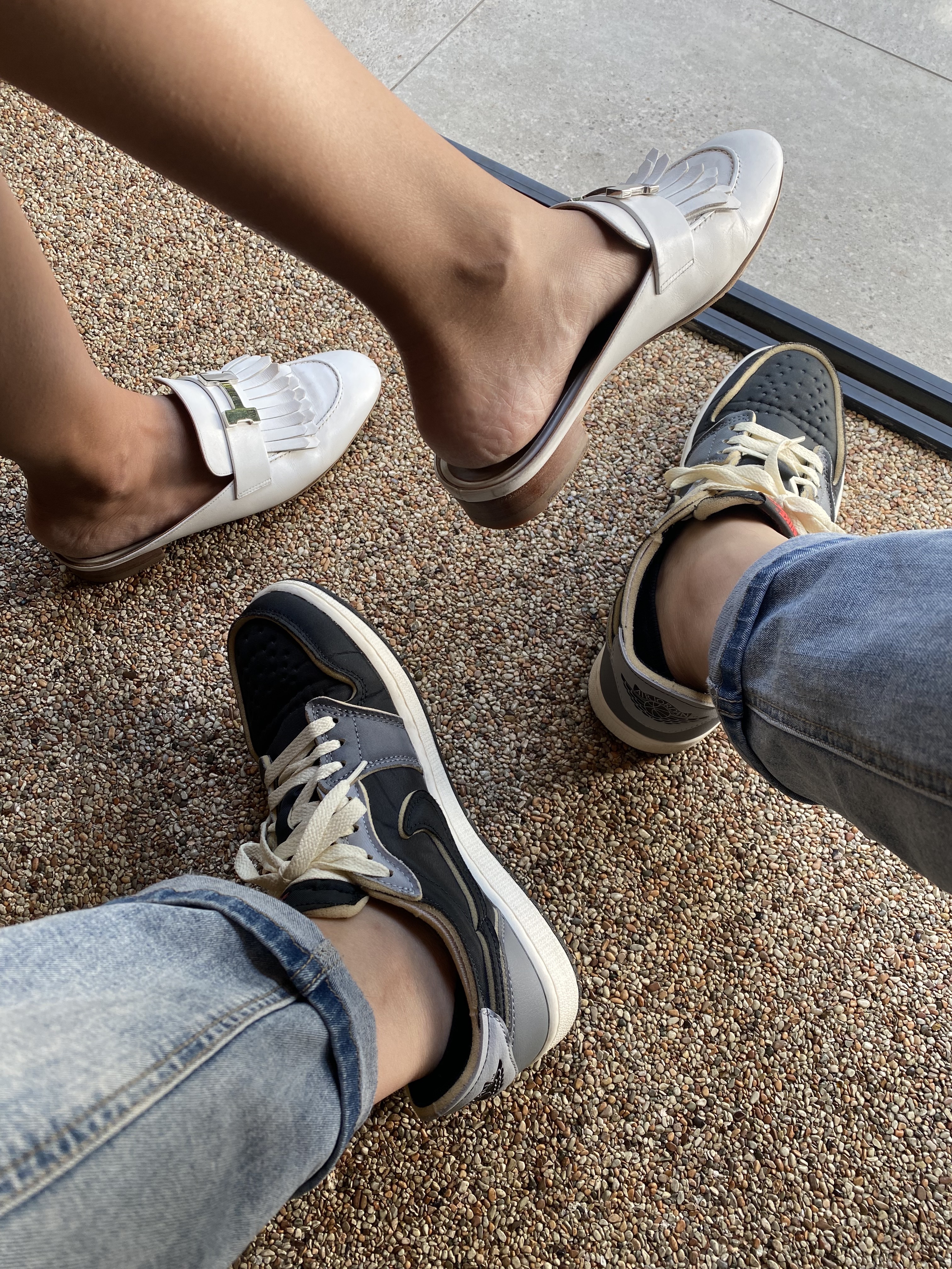Jordan 1 Retro Low OG EX Black and Smoke Grey 착용 스타일