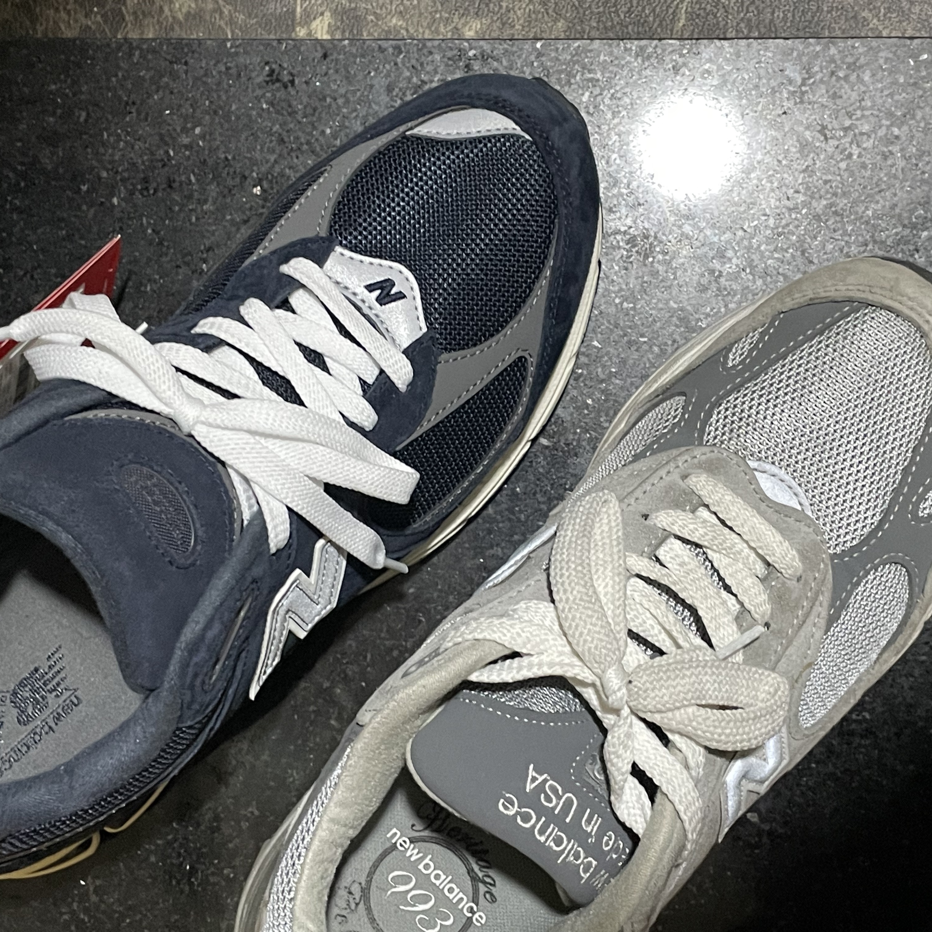 New Balance 2002R Eclipse Castlerock, New Balance 993 Made in USA Grey - D Standard 착용 스타일 - 3