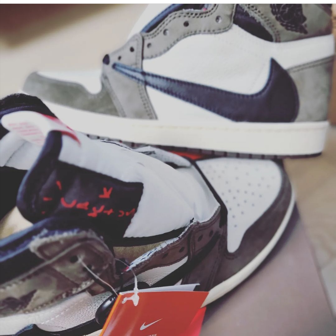 Jordan 1 x Travis Scott Retro High OG SP Mocha 착용 스타일