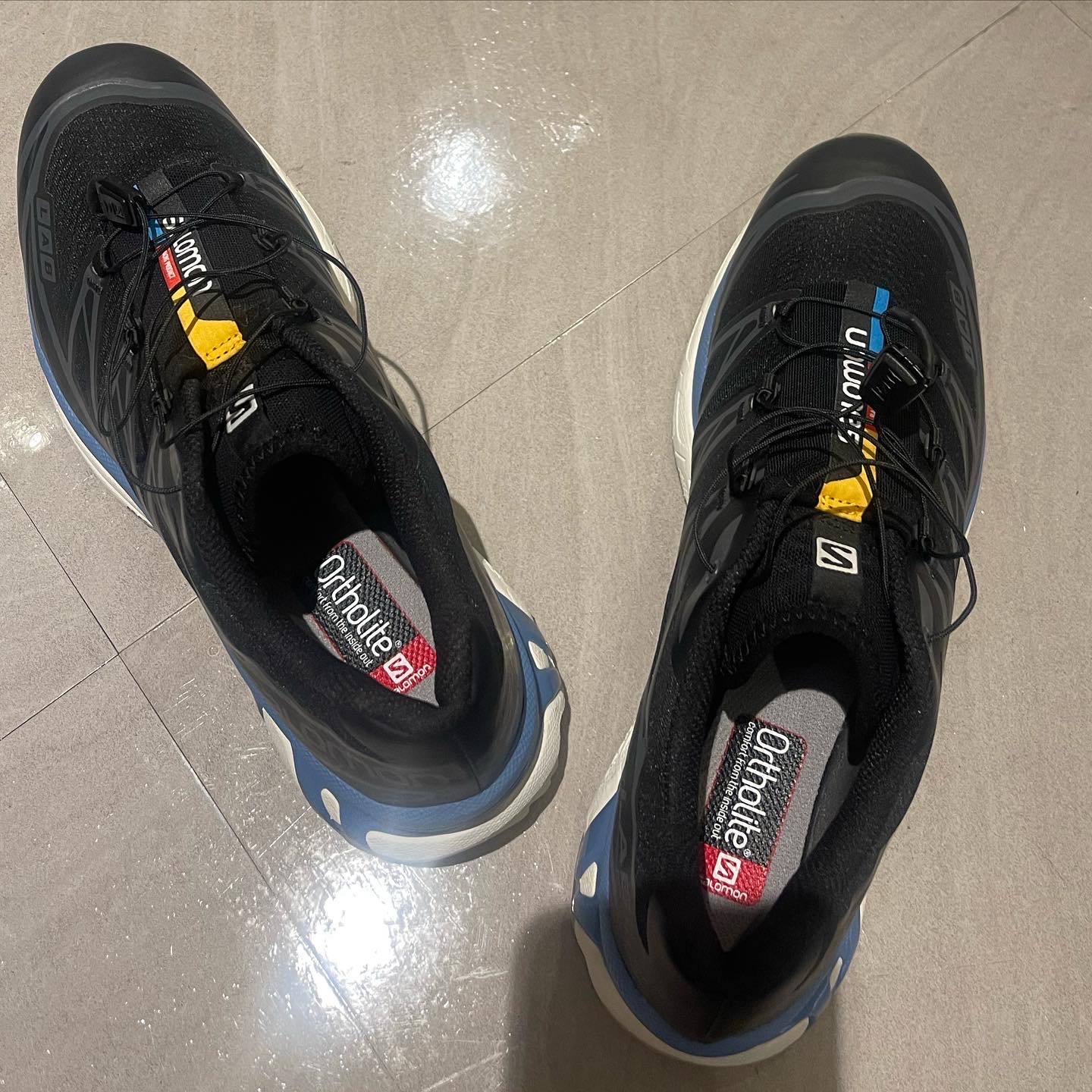 Salomon XT-6 Clear Black Riviera 착용 스타일