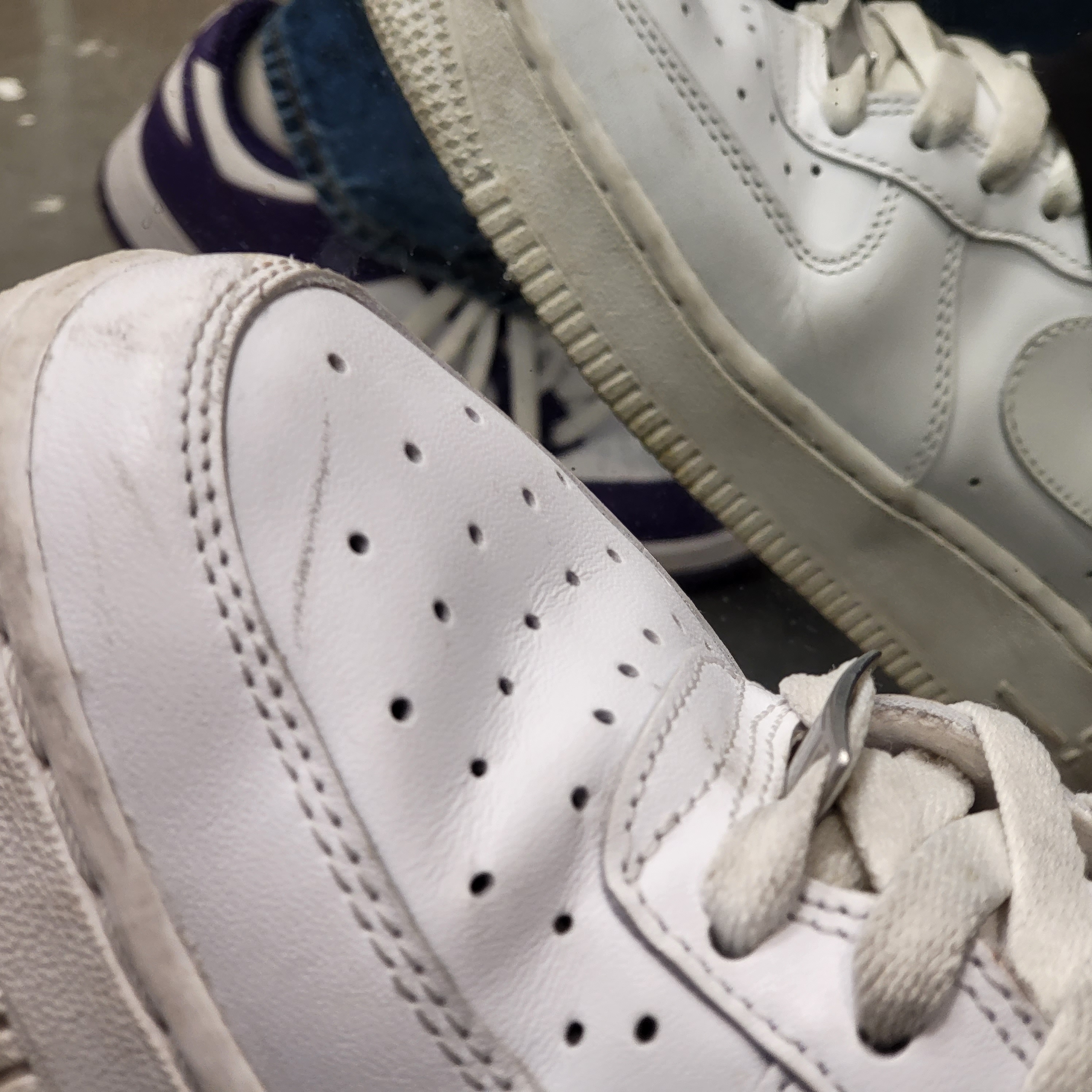 Nike Dunk Low Retro Championship Court Purple, (W) Nike Air Force 1 '07 Low White 착용 스타일 - 2