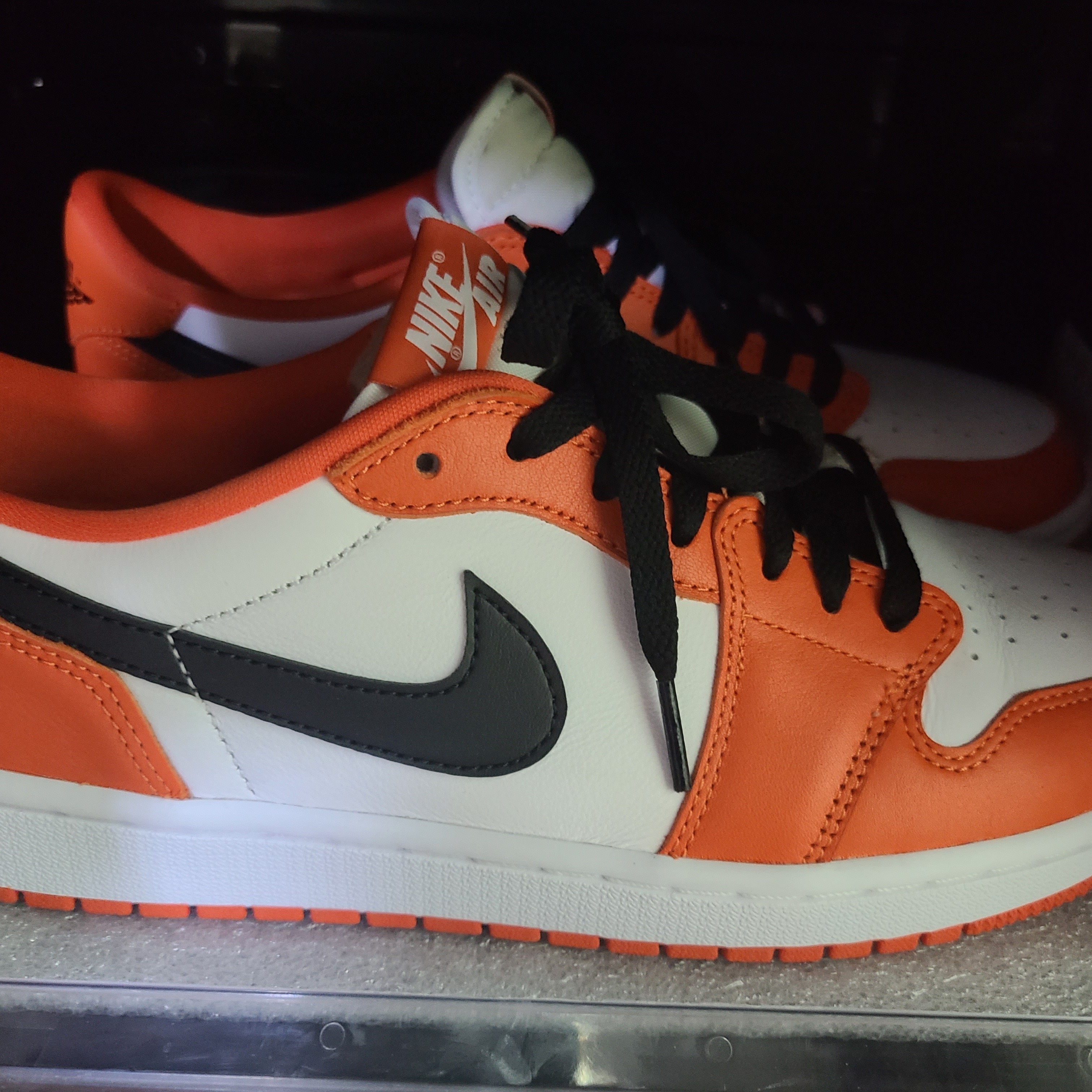 Jordan 1 Low OG Starfish 착용 스타일