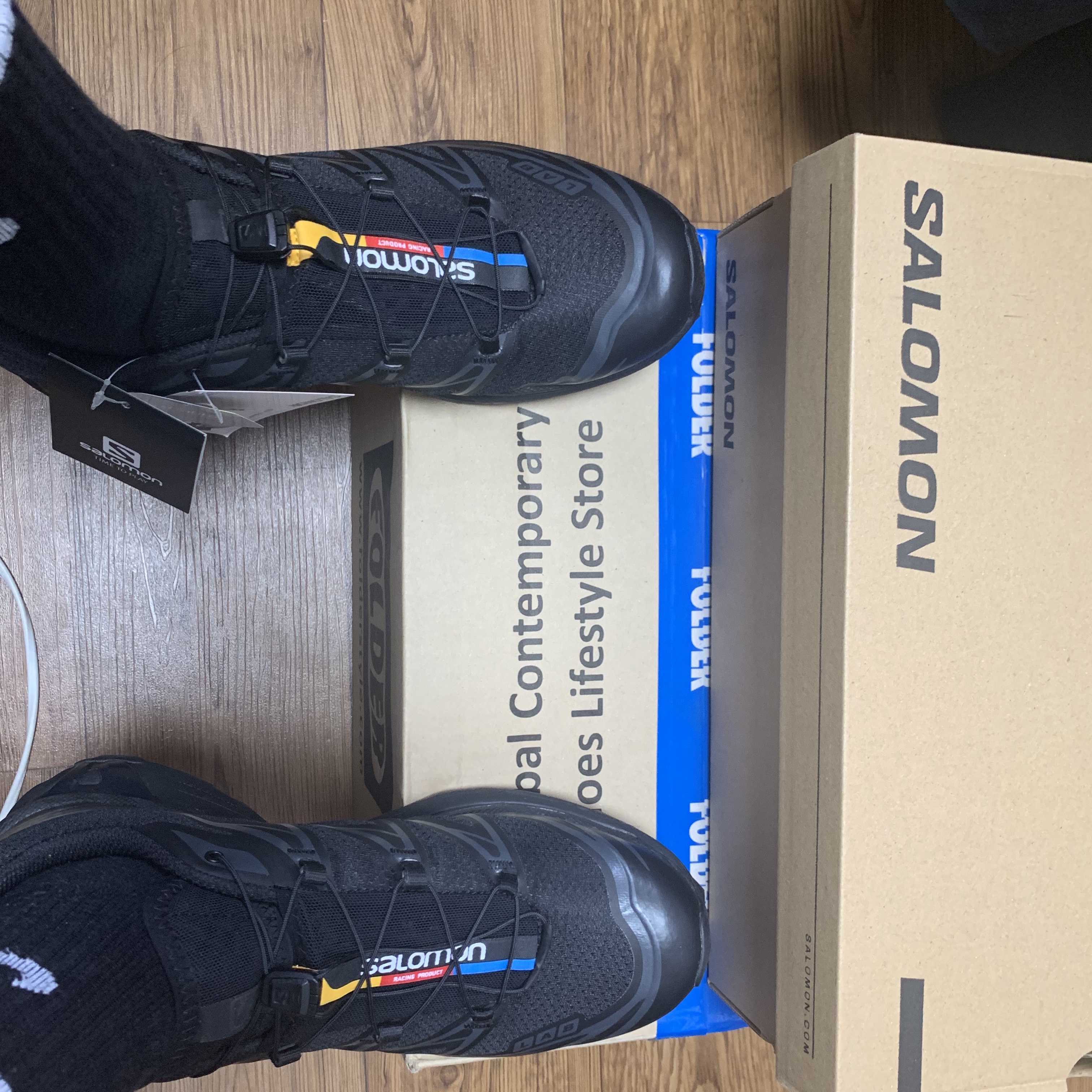 Salomon XT-6 ADV Black 착용 스타일 - 2