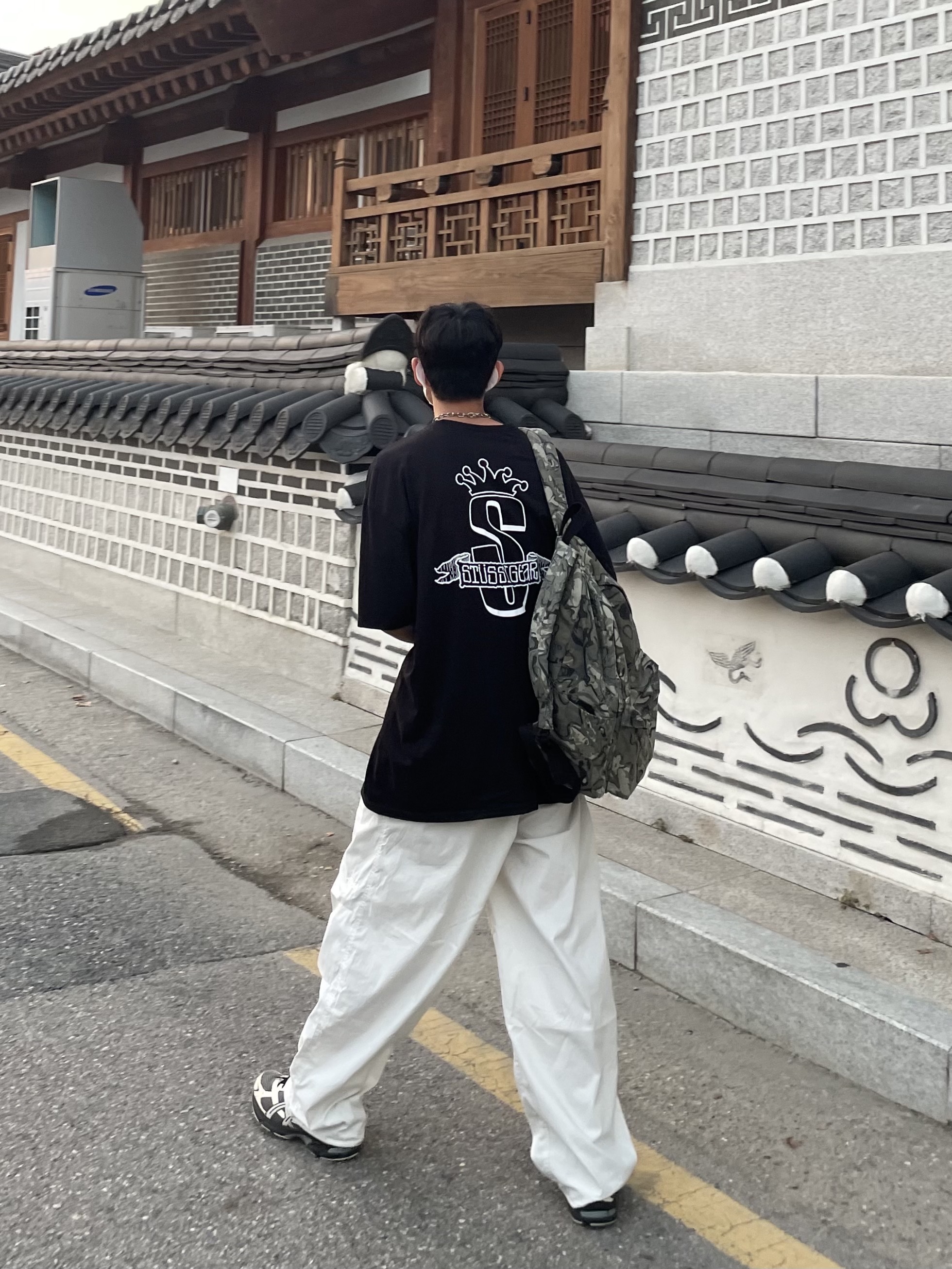 Stussy Canvas Backpack Veil Camo, Asics x I4P Gel-1130 Mink Glacier Grey 착용 스타일 - 3