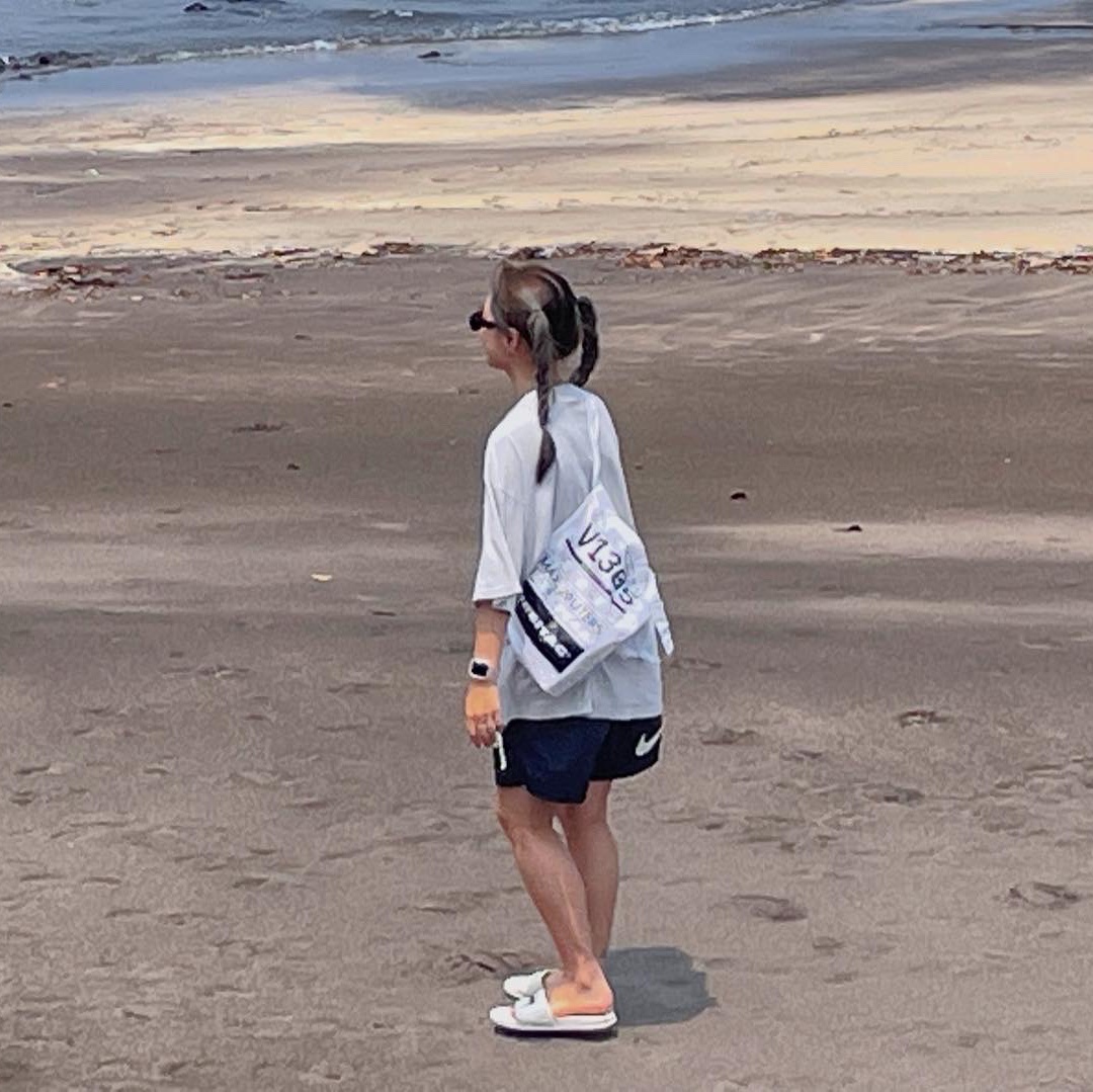 Nike x Stussy Water Shorts Off Noir, Nike x Stussy Benassi Slide Sail 착용 스타일 - 1