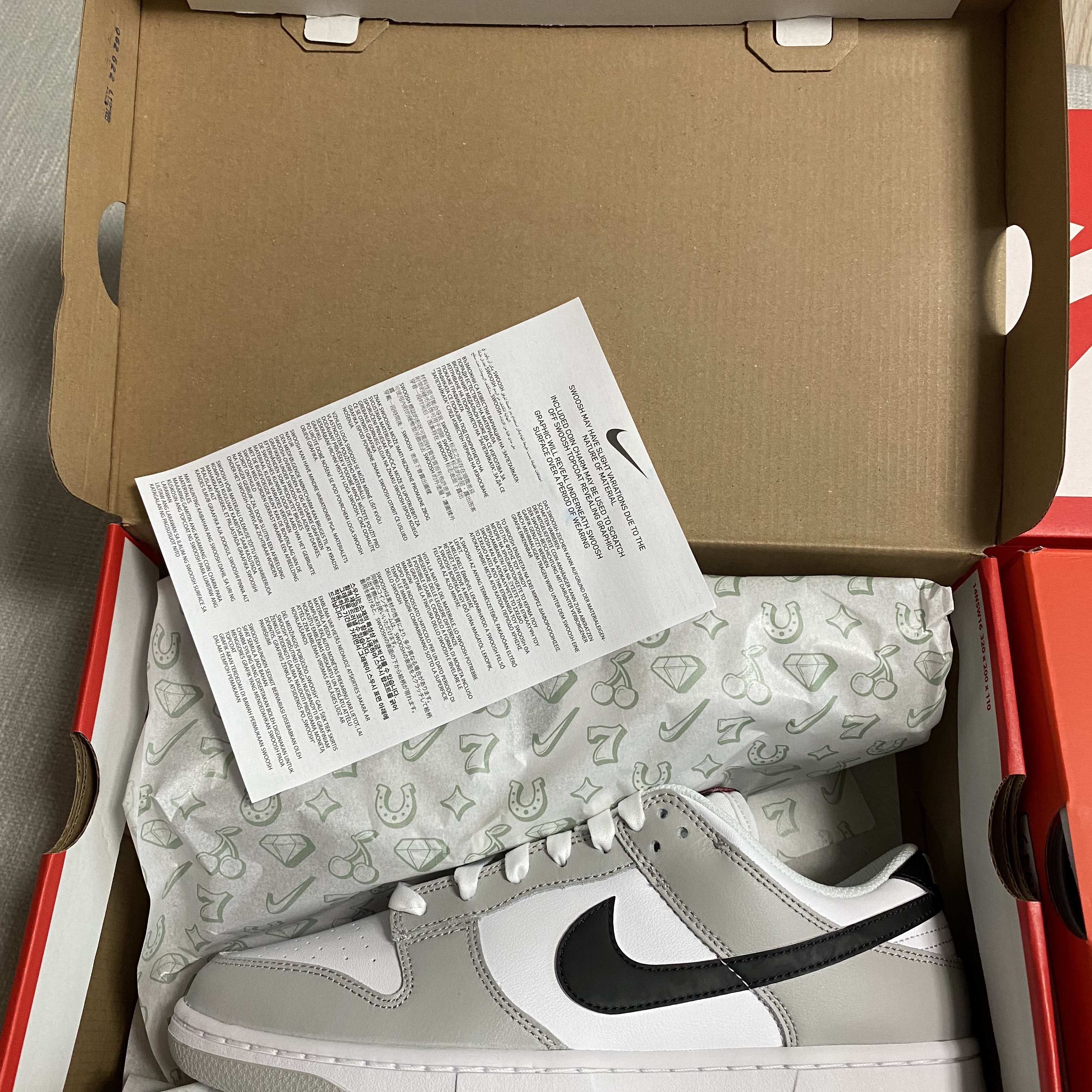 Nike Dunk Low Retro SE Jackpot Malachite, Nike Dunk Low Retro SE Jackpot Grey Fog 착용 스타일 - 3
