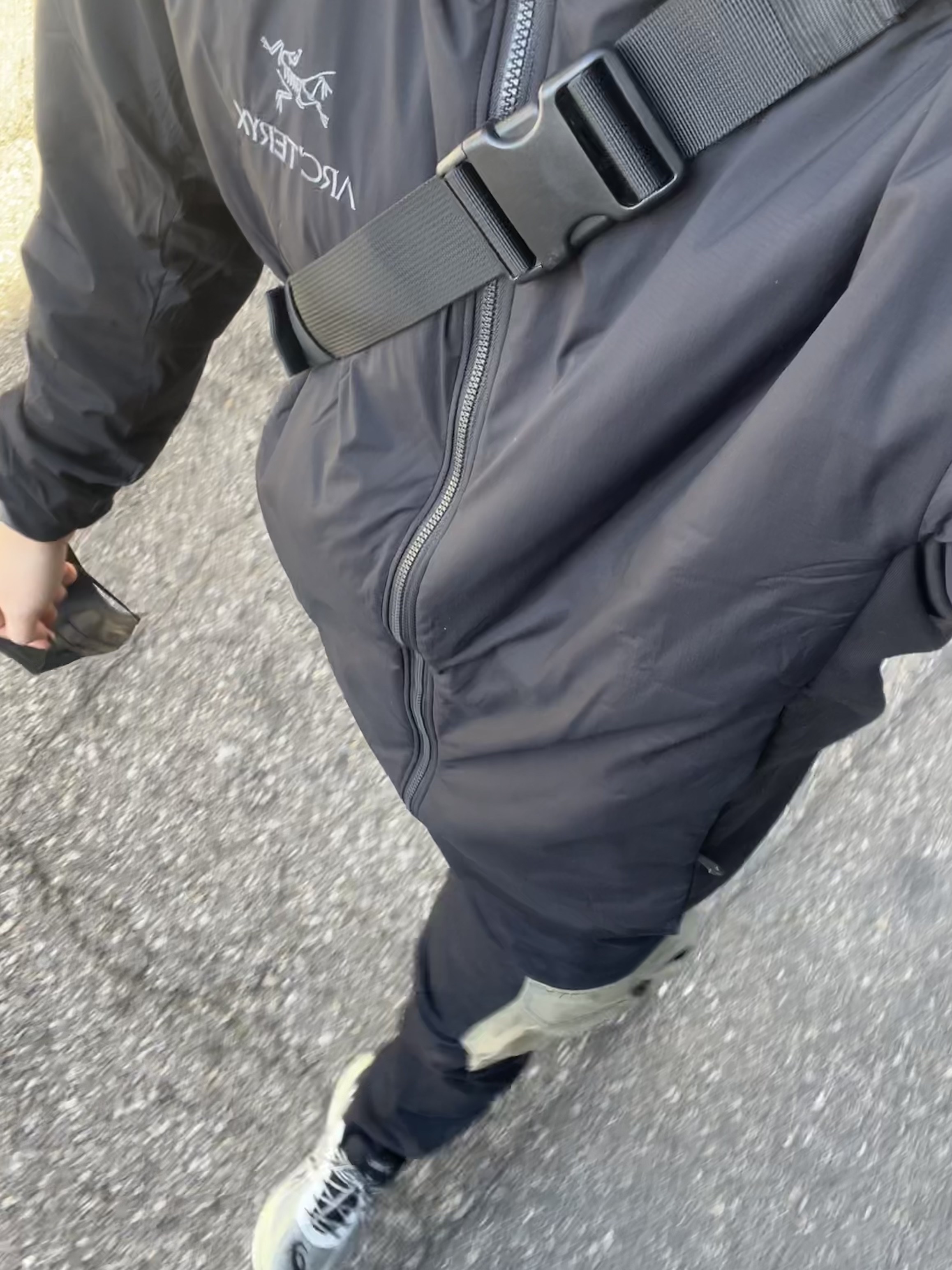 Asics Jog 100 S Sheet Rock - 2E Wide, Arc'teryx Atom LT Hoody Black 착용 스타일