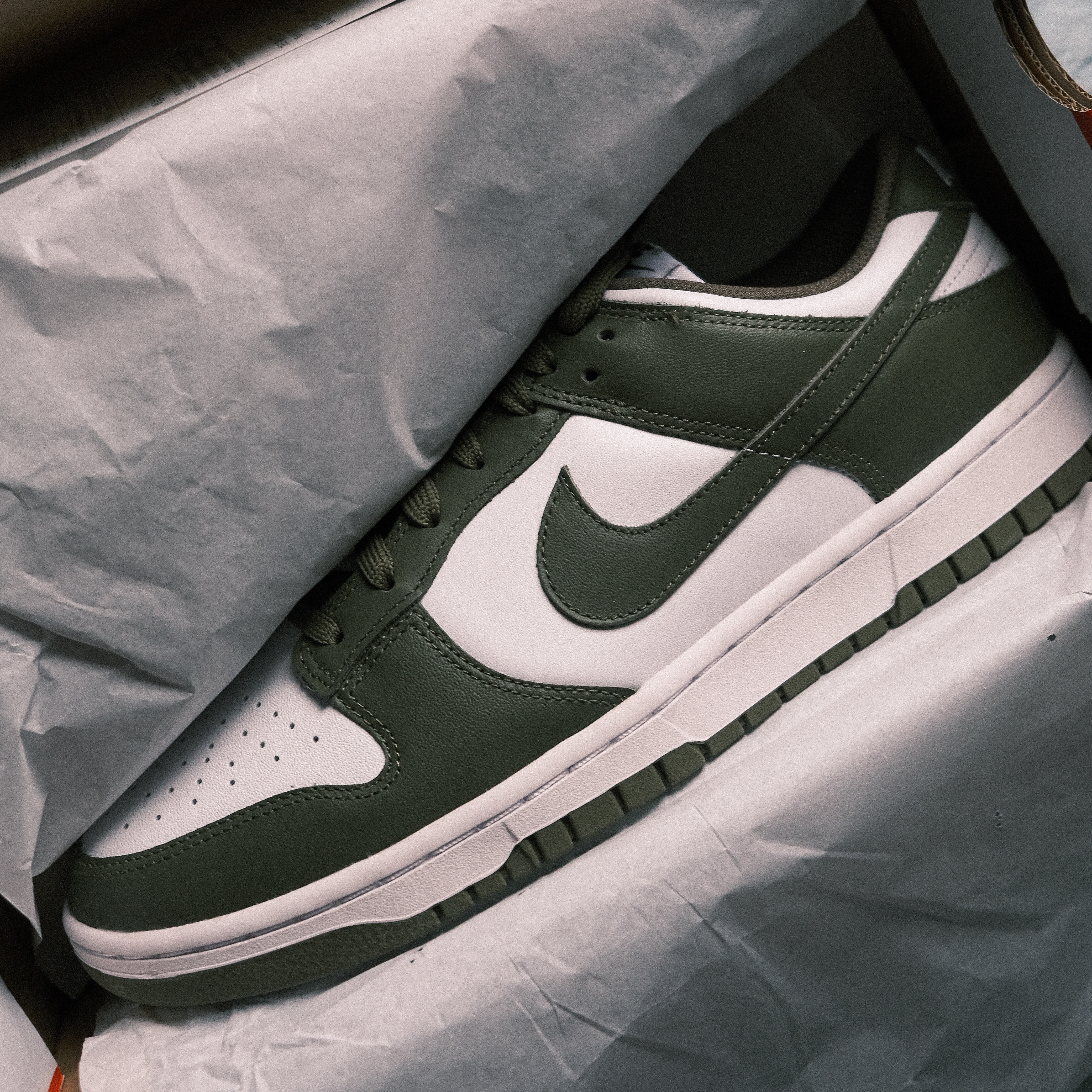 (W) Nike Dunk Low Medium Olive 착용 스타일