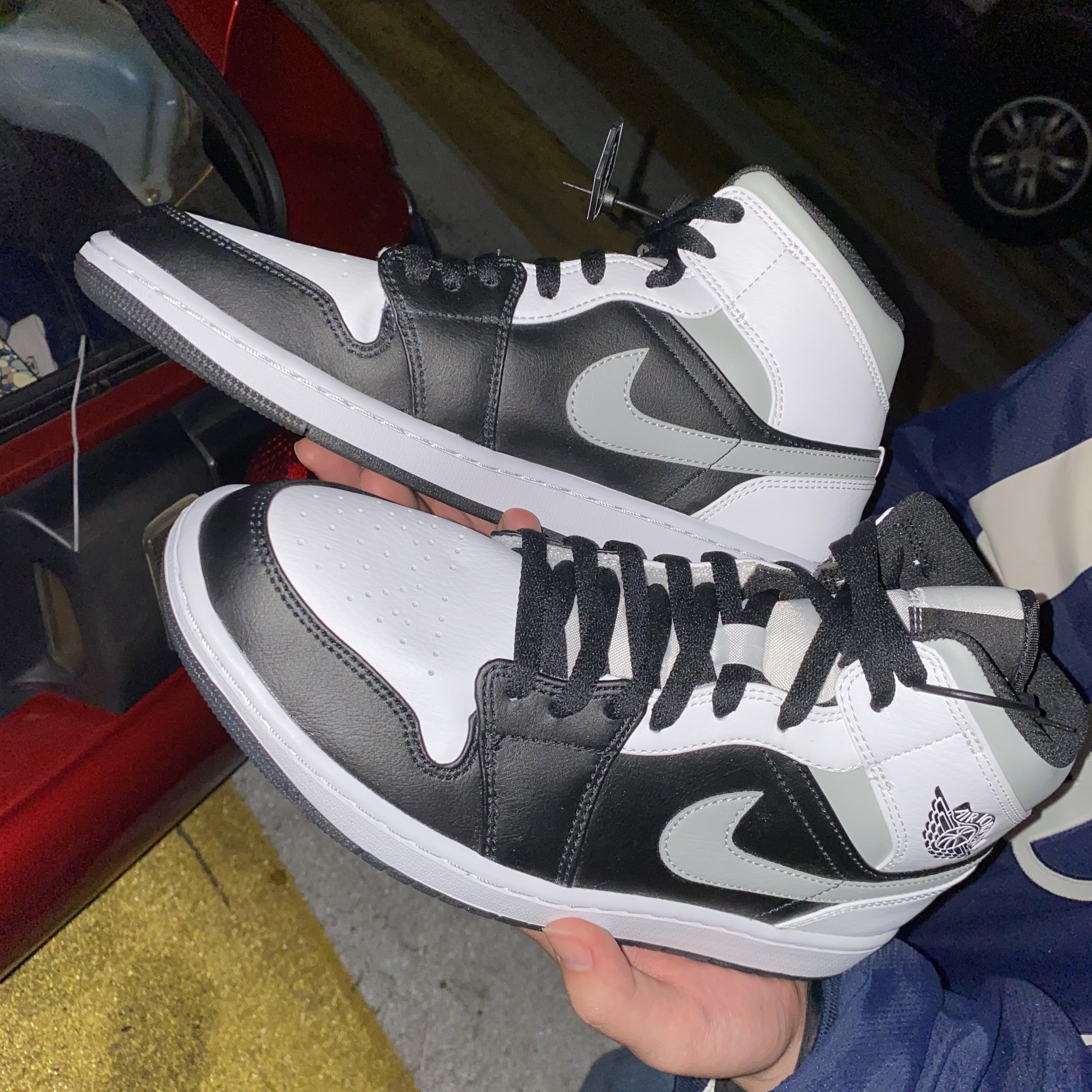 Jordan 1 Mid White Shadow 착용 스타일