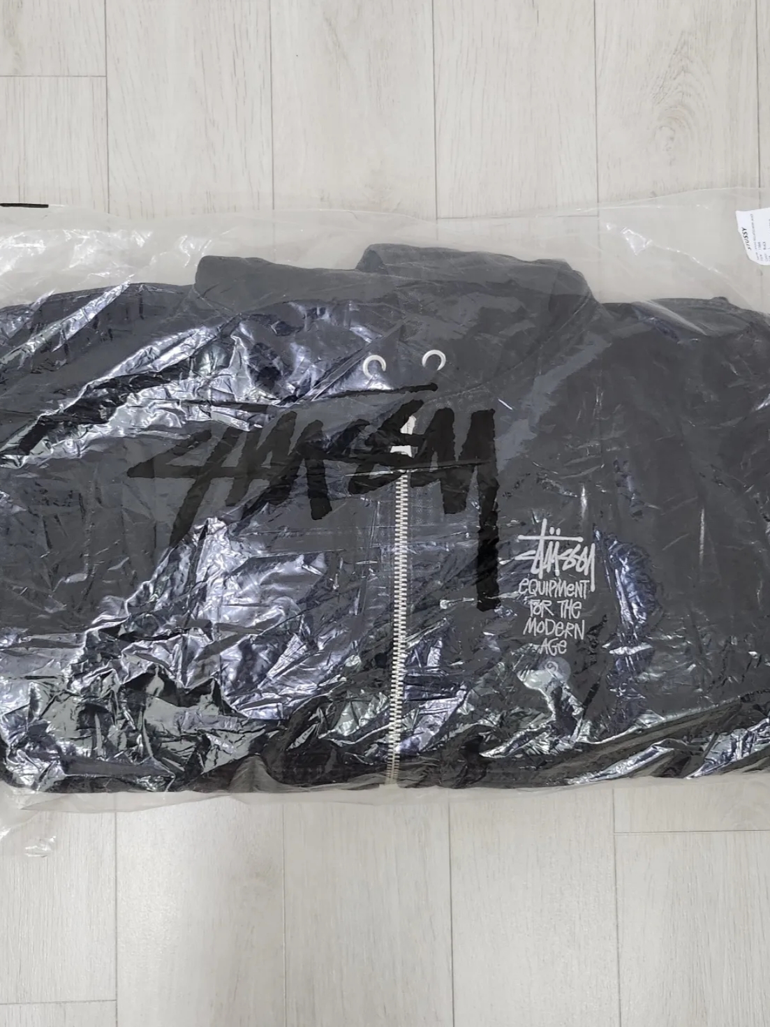 Stussy Canvas Insulated Work Jacket Black 착용 스타일 - 3