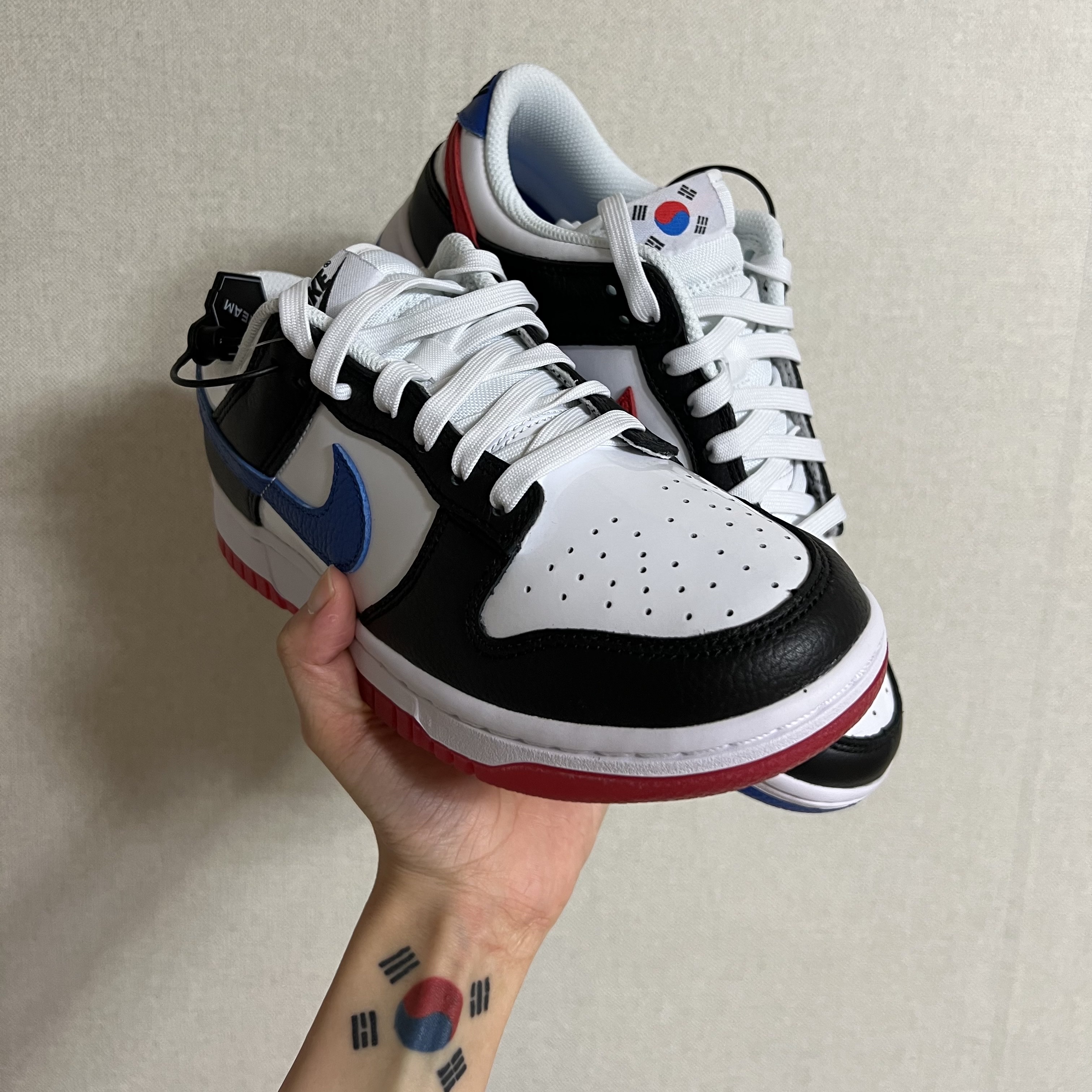 Nike Dunk Low SE Seoul 착용 스타일