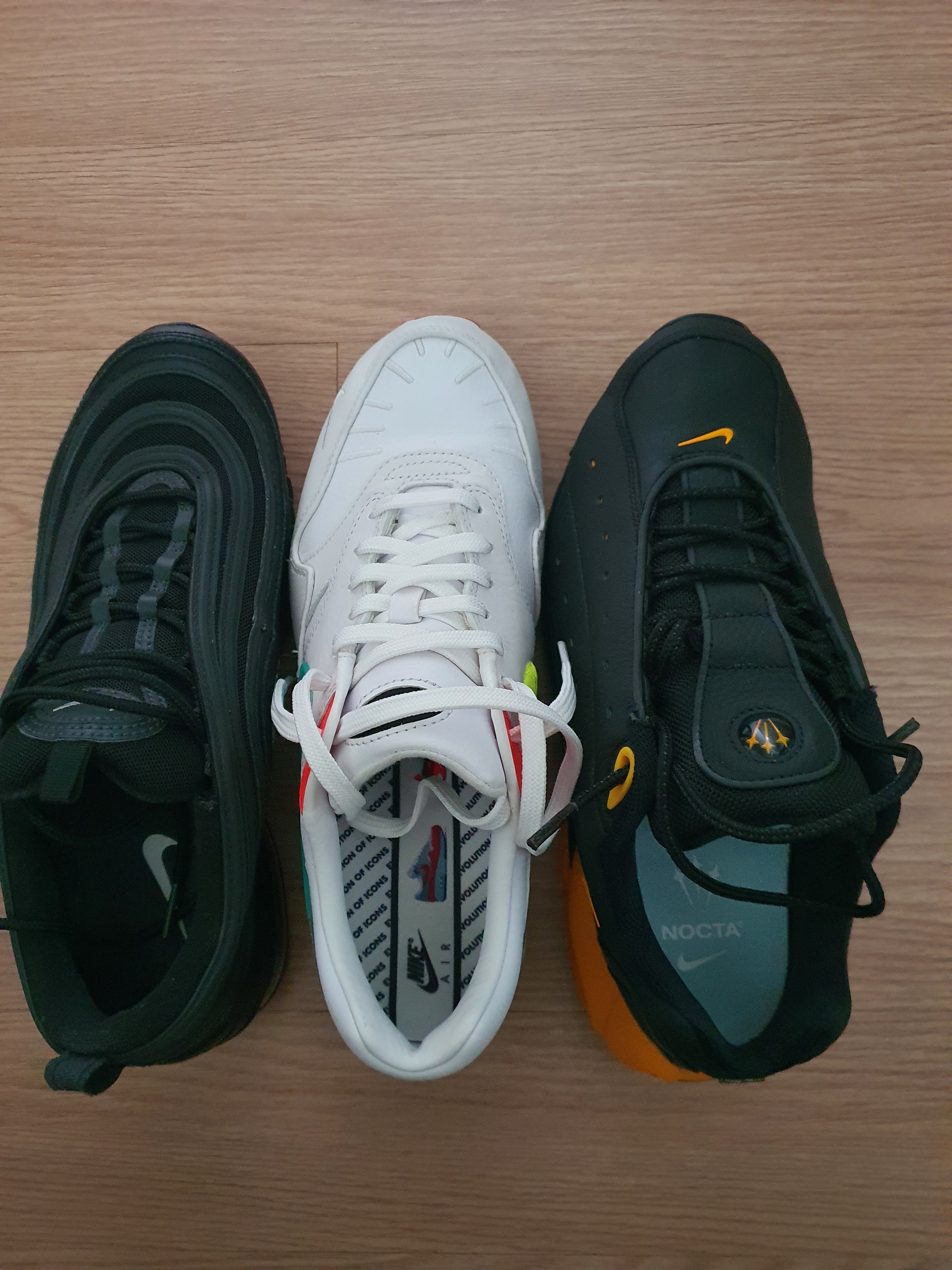 Nike x Drake Nocta Hot Step Air Terra Black and Yellow, Nike Air Max 97 Black White Anthracite 착용 스타일 - 1
