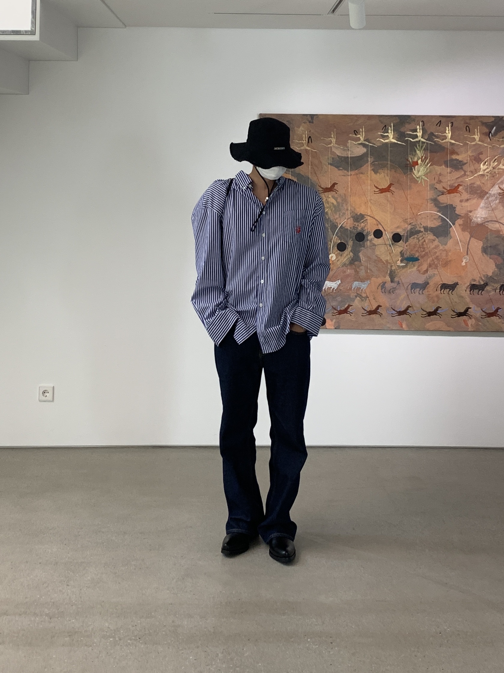 Our Legacy Cuban Boot Black, Jacquemus Le Bob Artichaut Bucket Hat Black 착용 스타일 - 4