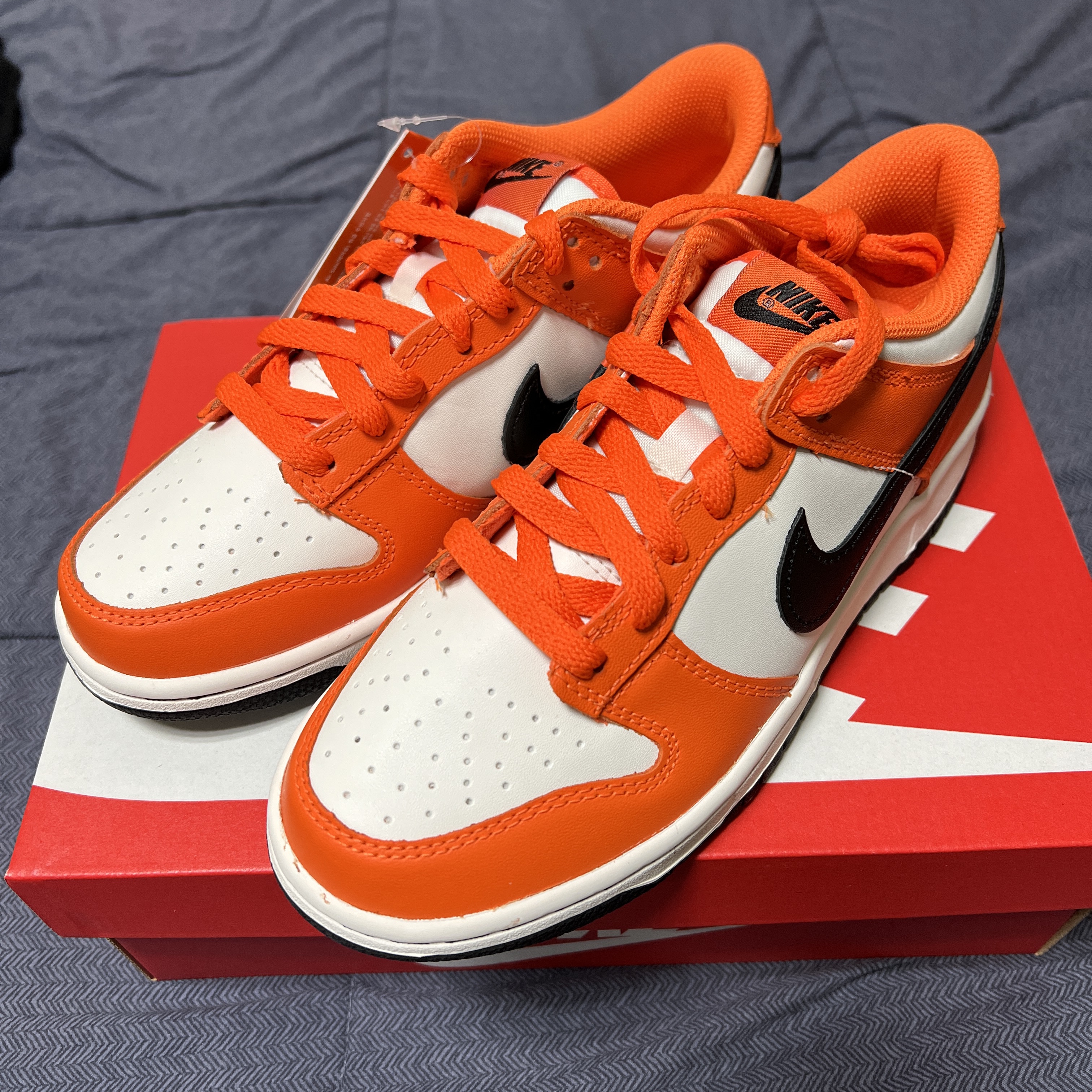 (GS) Nike Dunk Low Safety Orange 착용 스타일