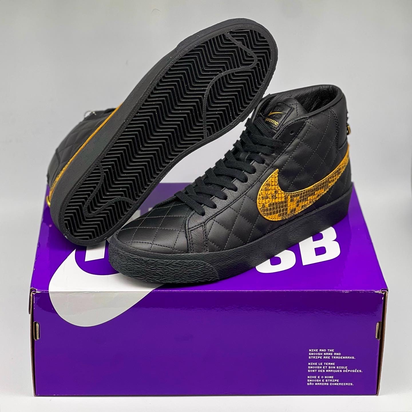 Nike x Supreme SB Zoom Blazer Mid QS 2 Black 착용 스타일 - 1