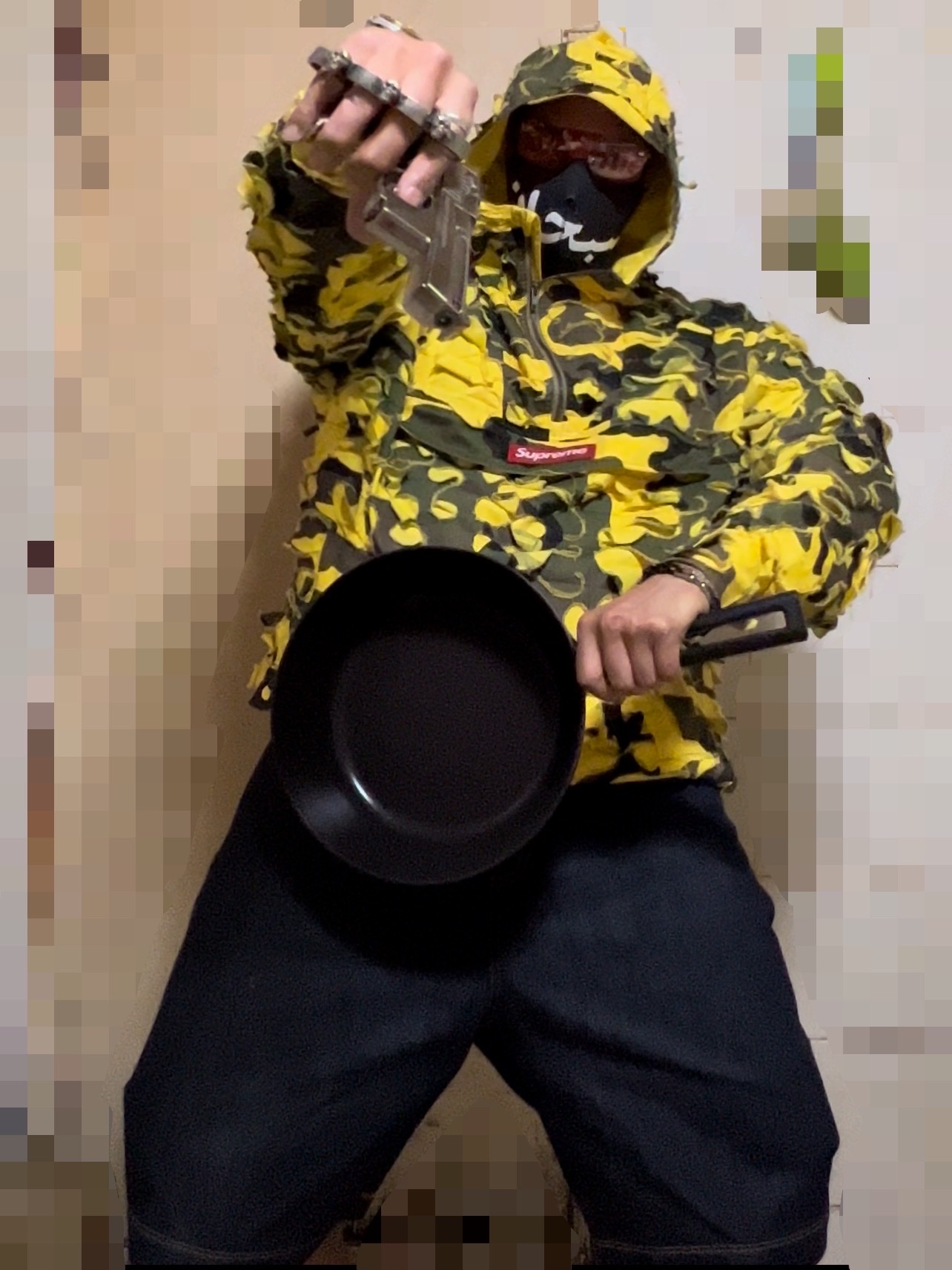 Supreme x Griffin Anorak Yellow Camo - 22FW, Louis Vuitton Monogram Chain Necklace Silver 착용 스타일 - 1