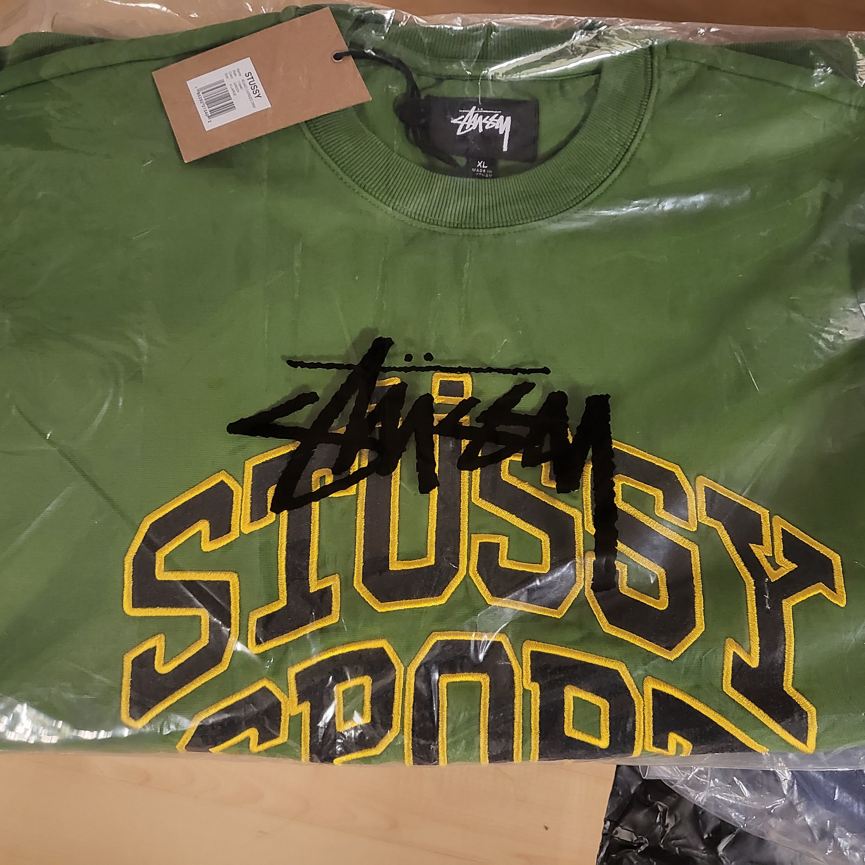 Stussy Relaxed Oversized Crew Navy, Stussy Relaxed Oversized Crew Green 착용 스타일 - 4