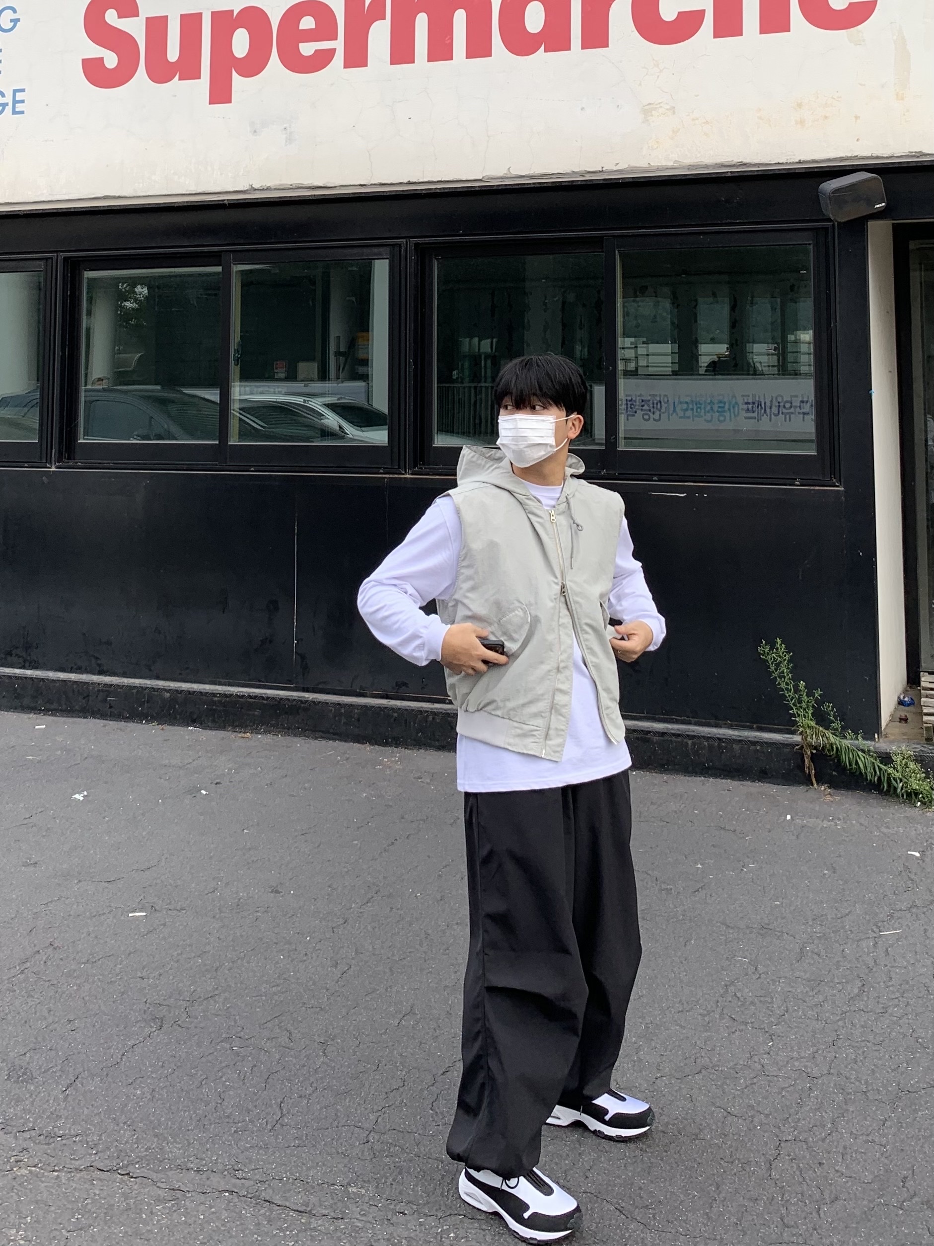 Nike x Comme des Garcons Homme Plus Air Max Sunder SP White Black 착용 스타일 - 3