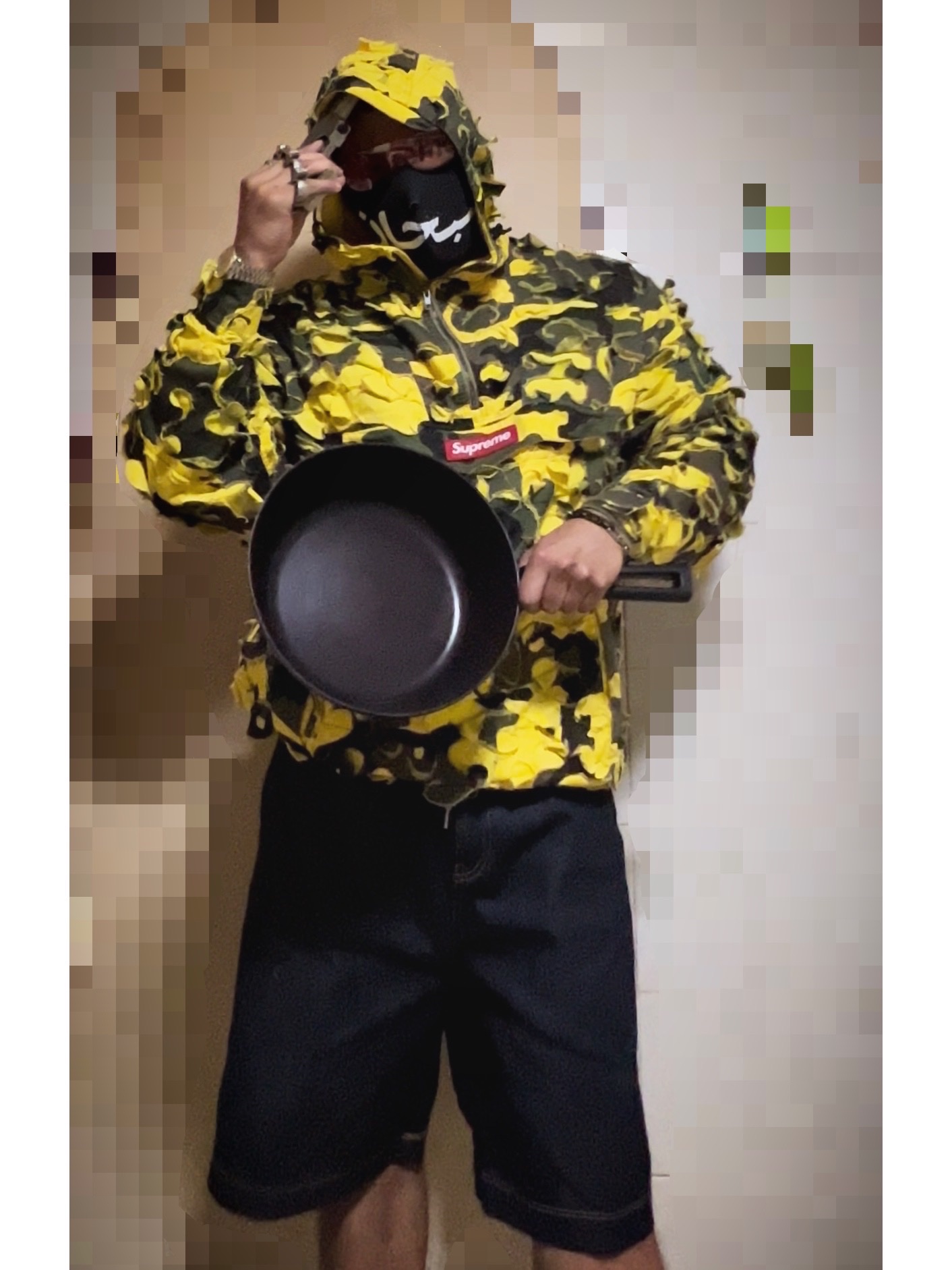 Supreme x Griffin Anorak Yellow Camo - 22FW, Louis Vuitton Monogram Chain Necklace Silver 착용 스타일 - 2