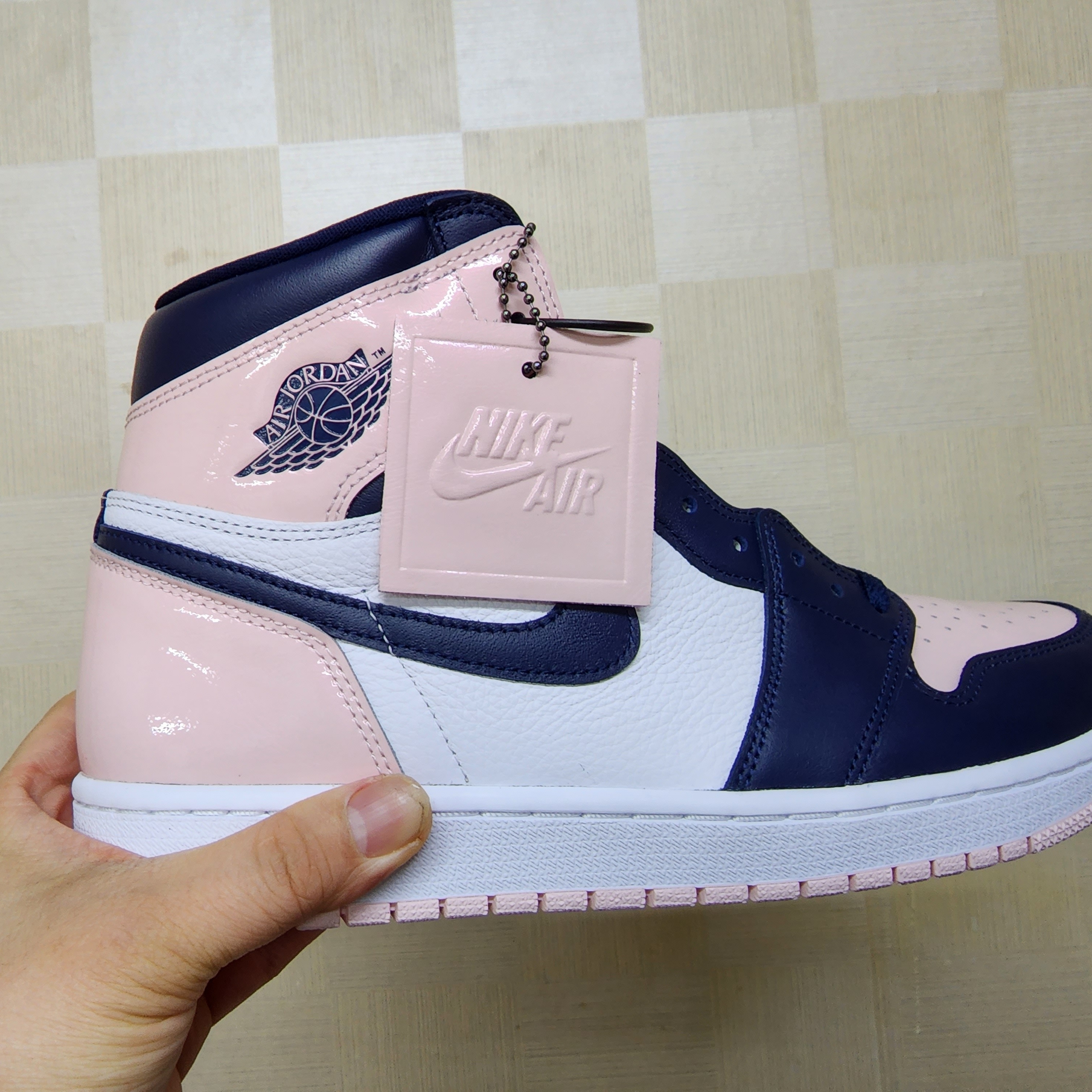 (W) Jordan 1 Retro High OG Atmosphere 착용 스타일 - 2