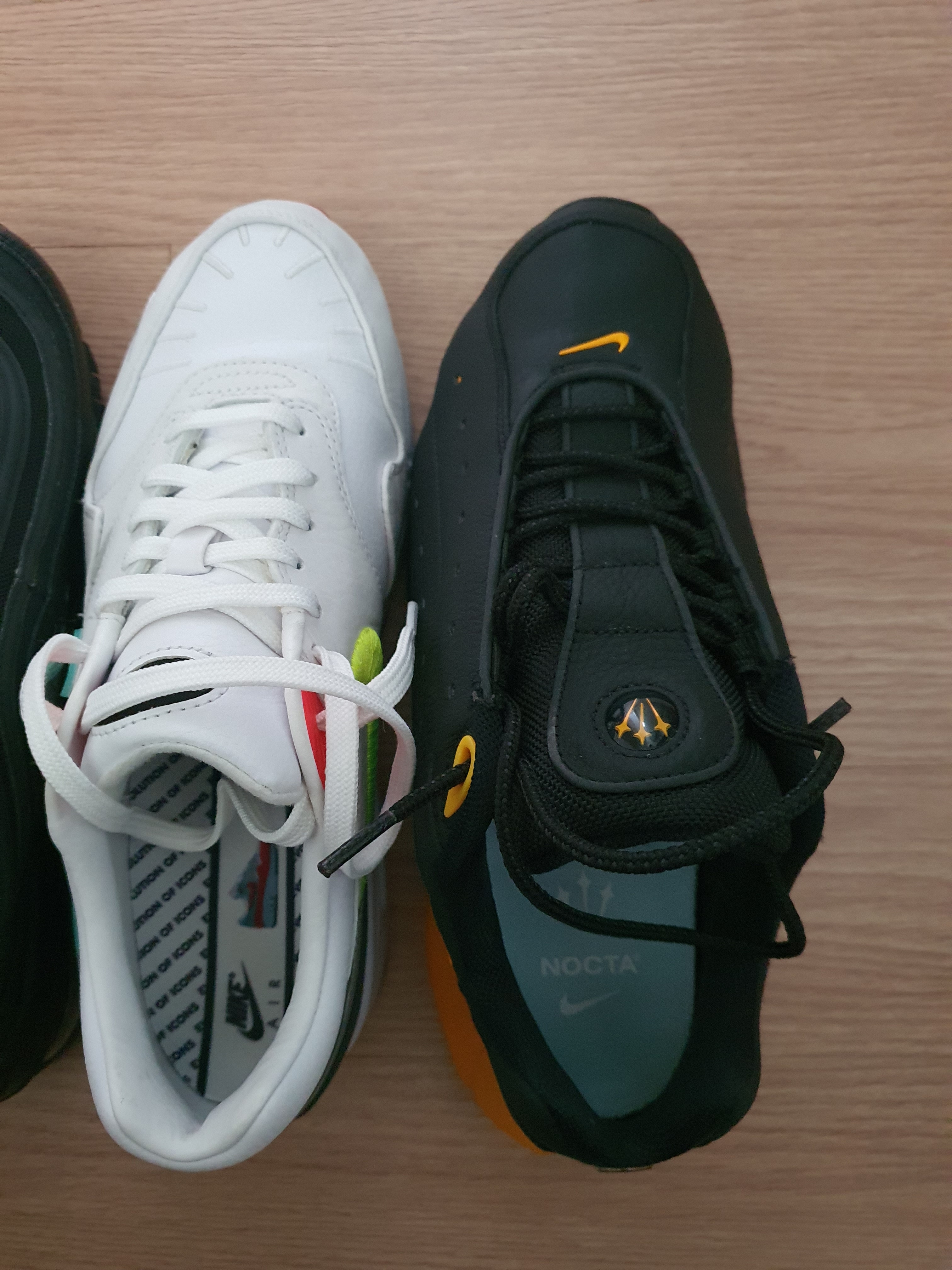 Nike x Drake Nocta Hot Step Air Terra Black and Yellow, Nike Air Max 97 Black White Anthracite 착용 스타일 - 2