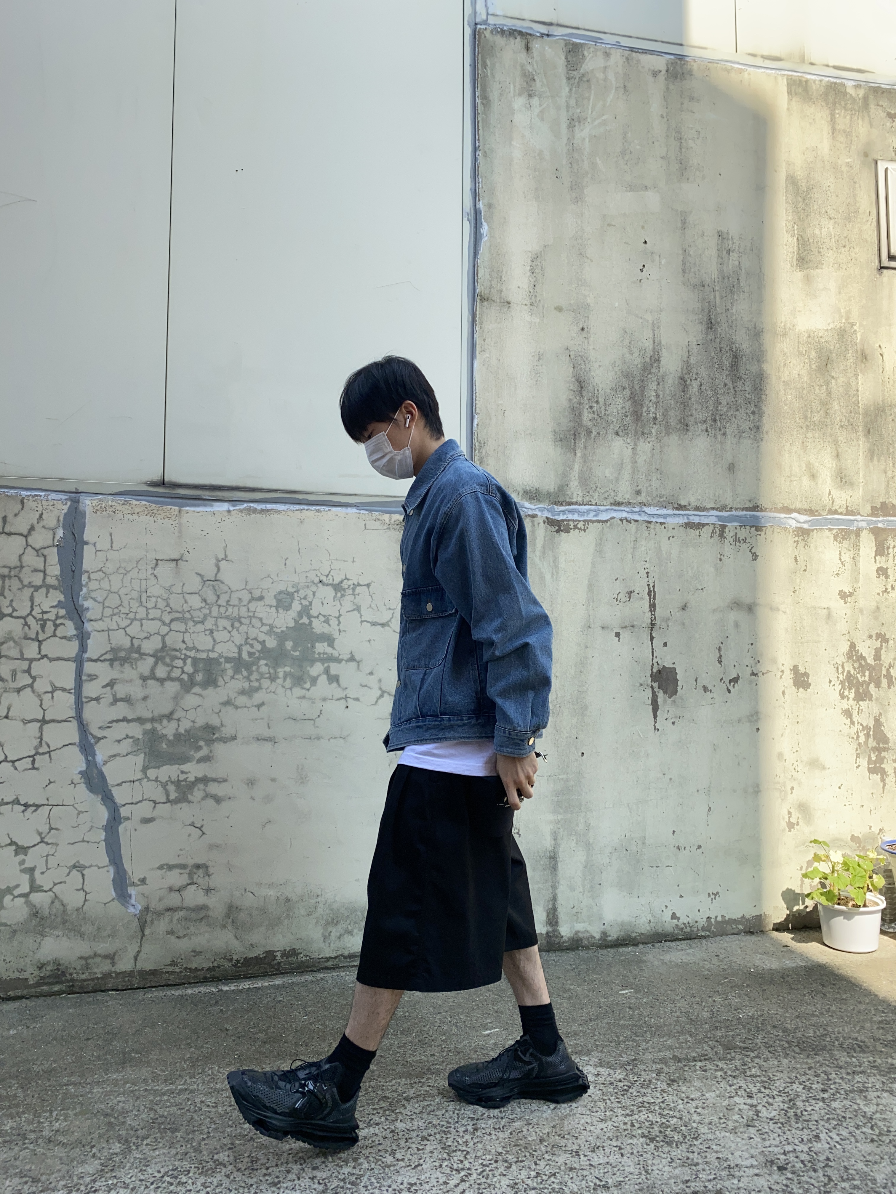 Nike x Matthew M Williams Zoom 004 Triple Black 착용 스타일 - 3
