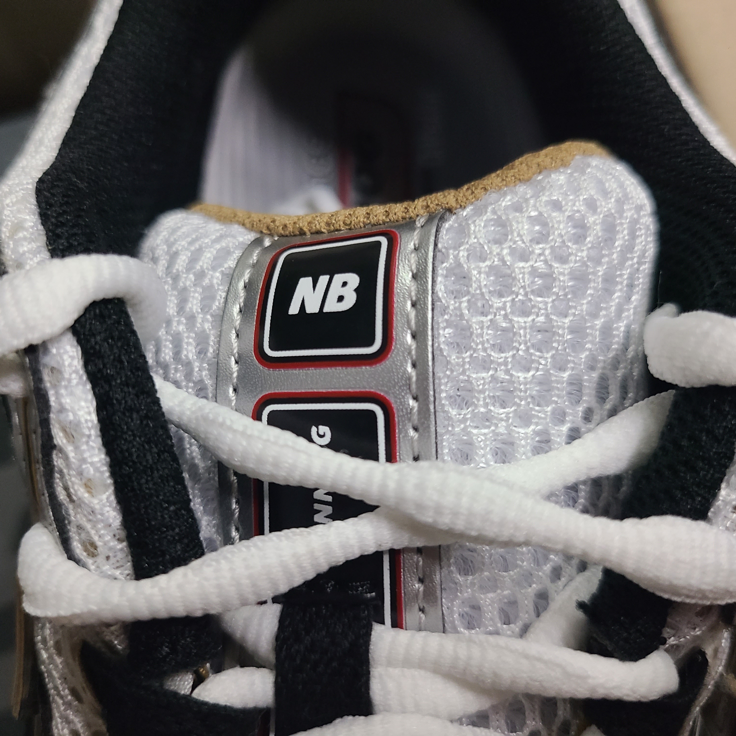 New Balance 1906R White Gold 착용 스타일 - 3