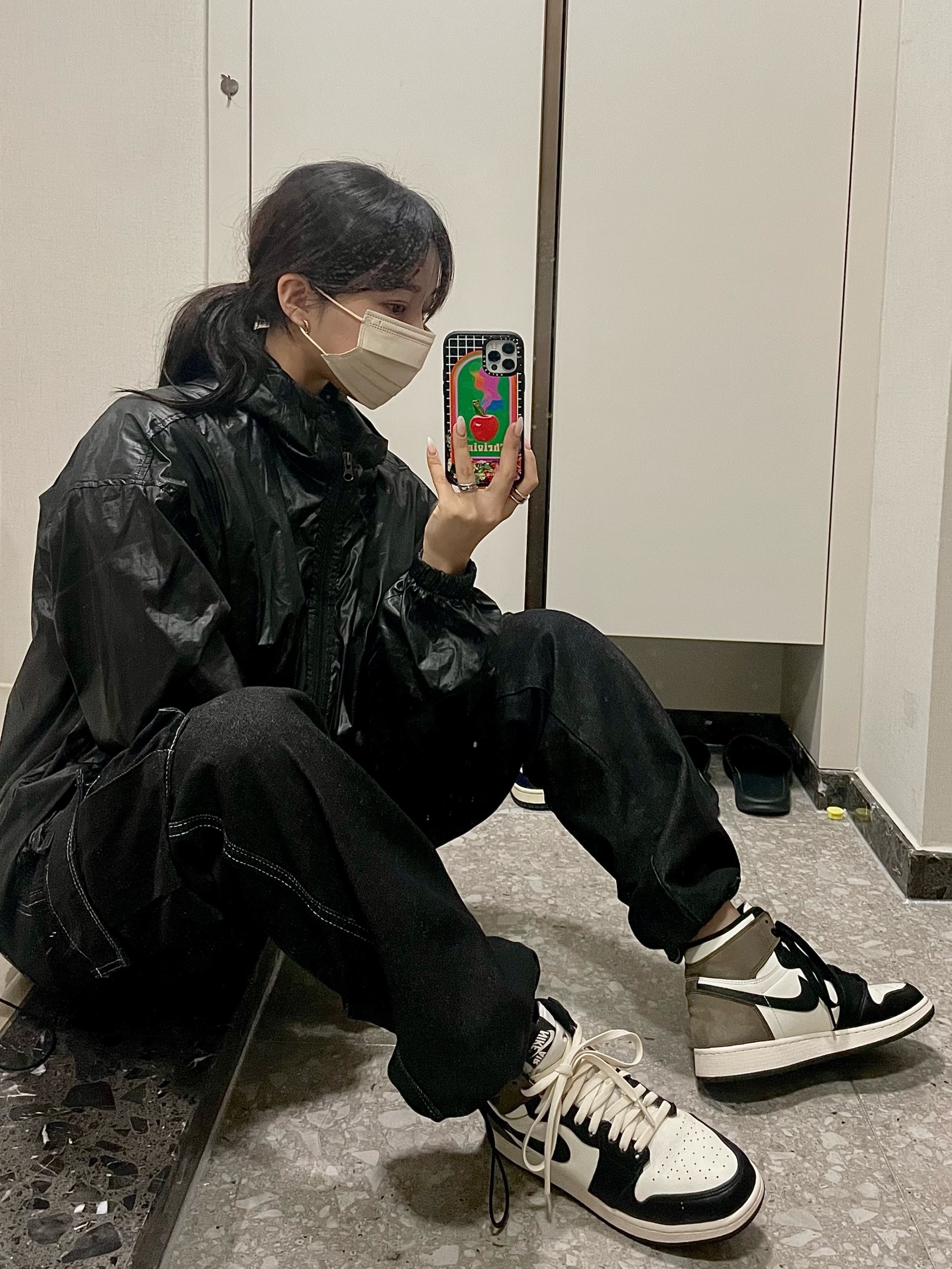 Jordan 1 Retro High OG Black Mocha, (GS) Jordan 1 Retro High OG Black Mocha 착용 스타일