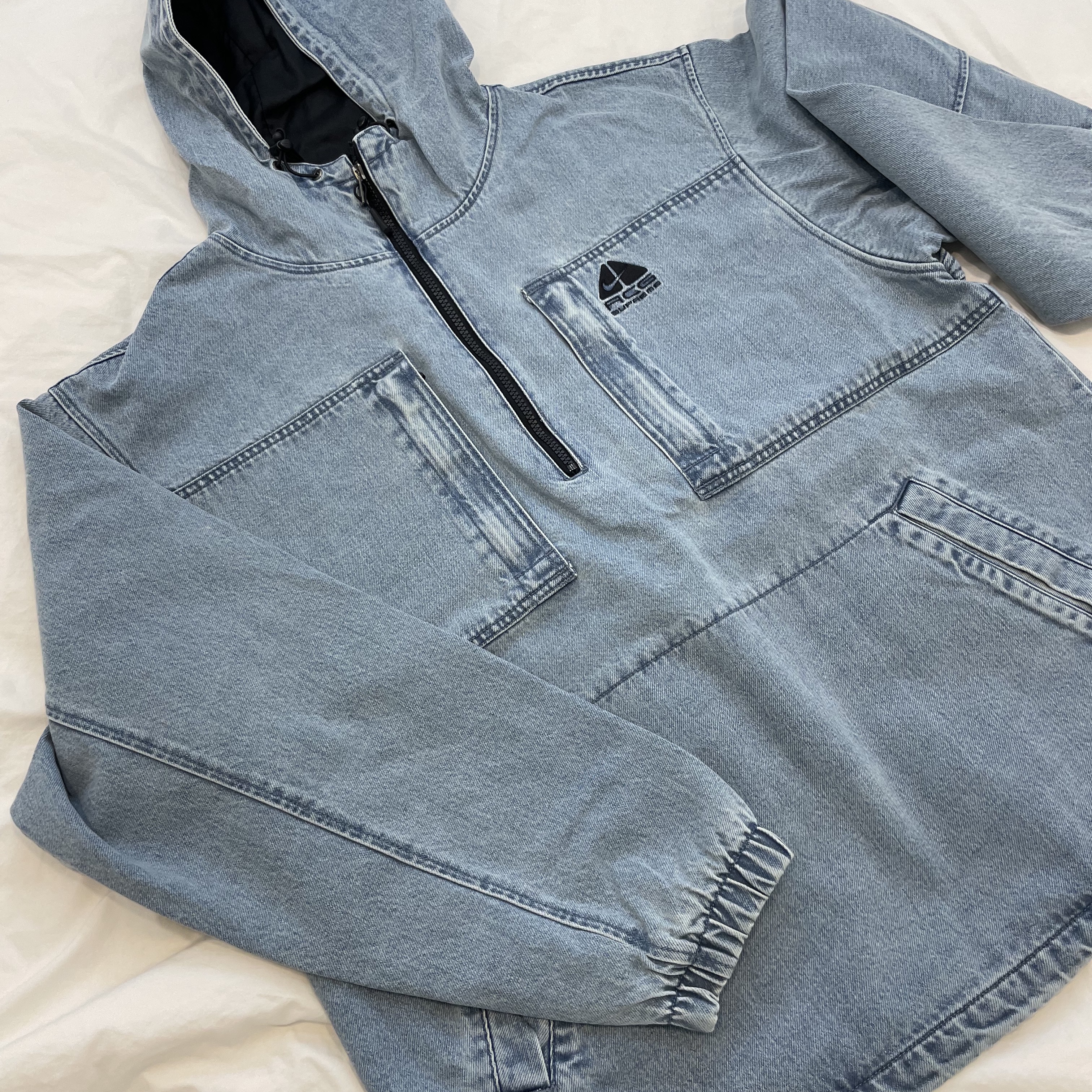 Supreme x Nike ACG Denim Pullover Washed Blue - 22FW 착용 스타일