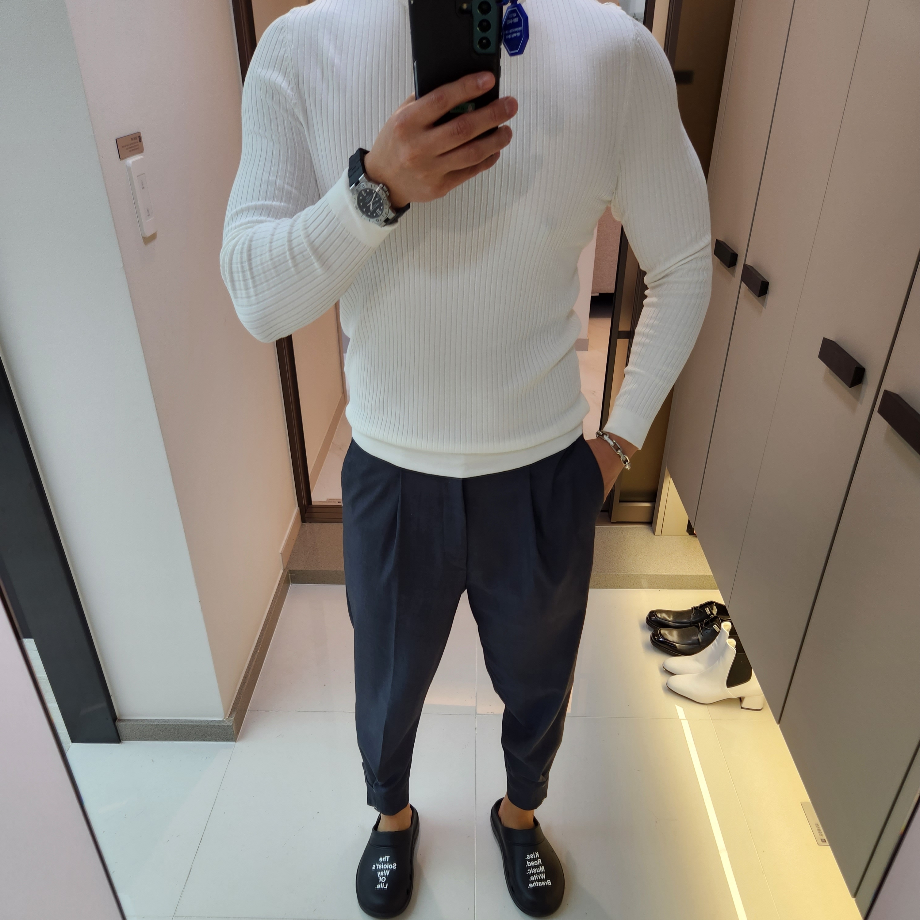 Oofos x Takahiromiyashita The Soloist The Soloist's Way Of Life Clog Black White, Louis Vuitton Monogram Chain Bracelet Silver 착용 스타일