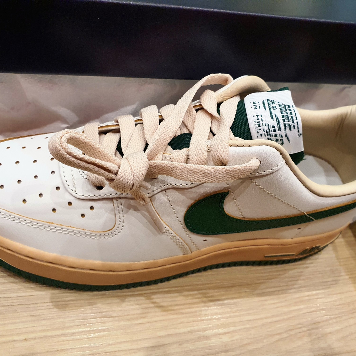 (W) Nike Air Force 1 Low Gorge Green 착용 스타일 - 2