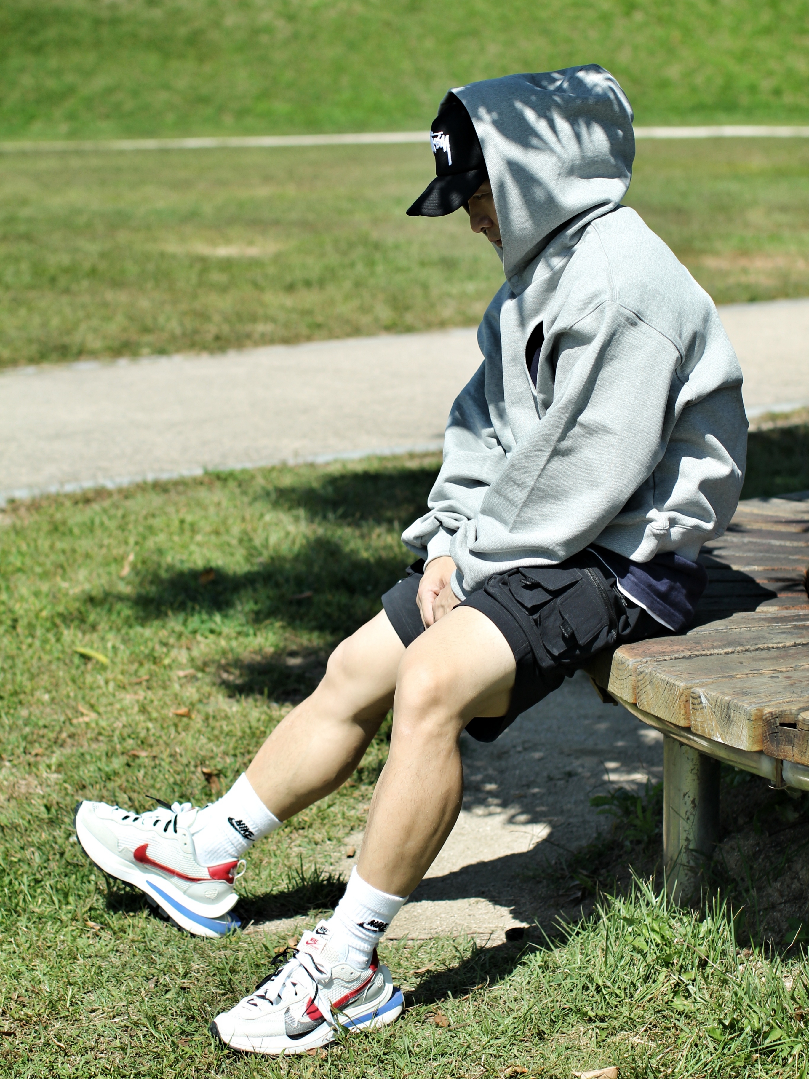 Nike x Sacai VaporWaffle Royal Fuchsia, Stussy Basic Stussy T-Shirt Navy 2022 착용 스타일 - 2