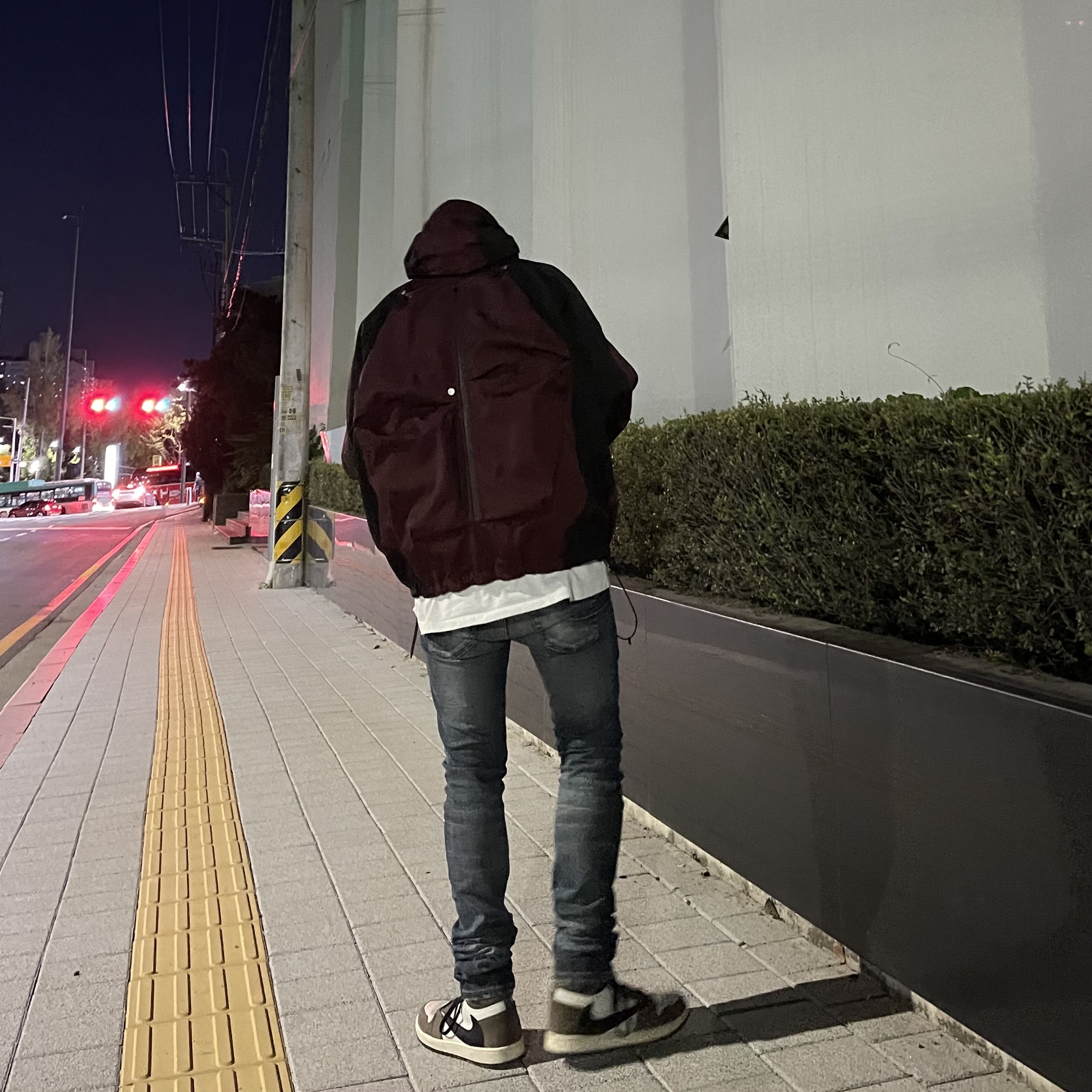 Undermycar Kame Multi Zip Turtle Shell Parka Hot Rod - 22FW, Jordan 1 x Travis Scott Retro High OG SP Mocha 착용 스타일 - 2
