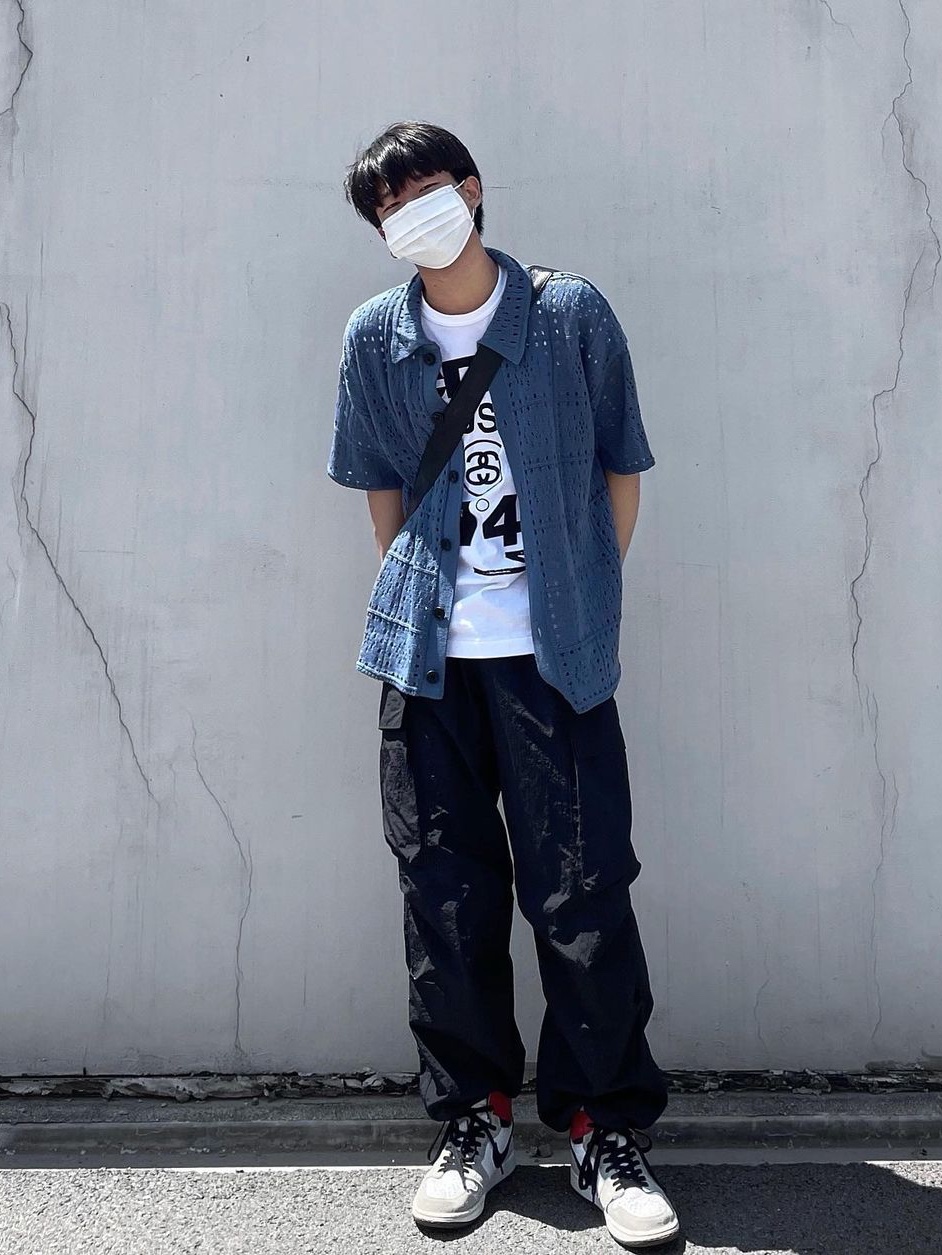Jordan 1 Retro High OG Light Smoke Grey, CDG x Stussy T-Shirt White 착용 스타일 - 2