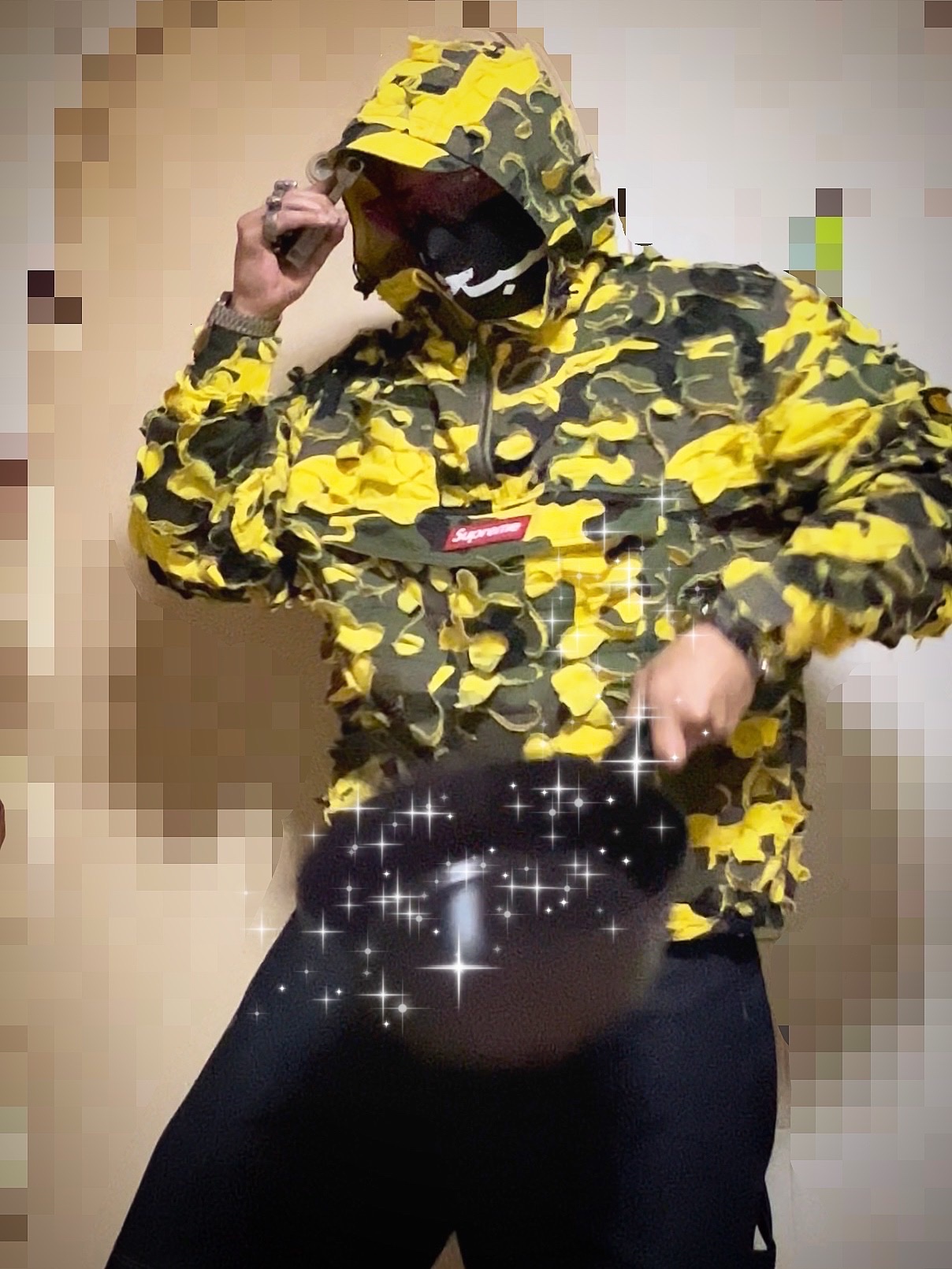 Supreme x Griffin Anorak Yellow Camo - 22FW, Louis Vuitton Monogram Chain Necklace Silver 착용 스타일 - 3