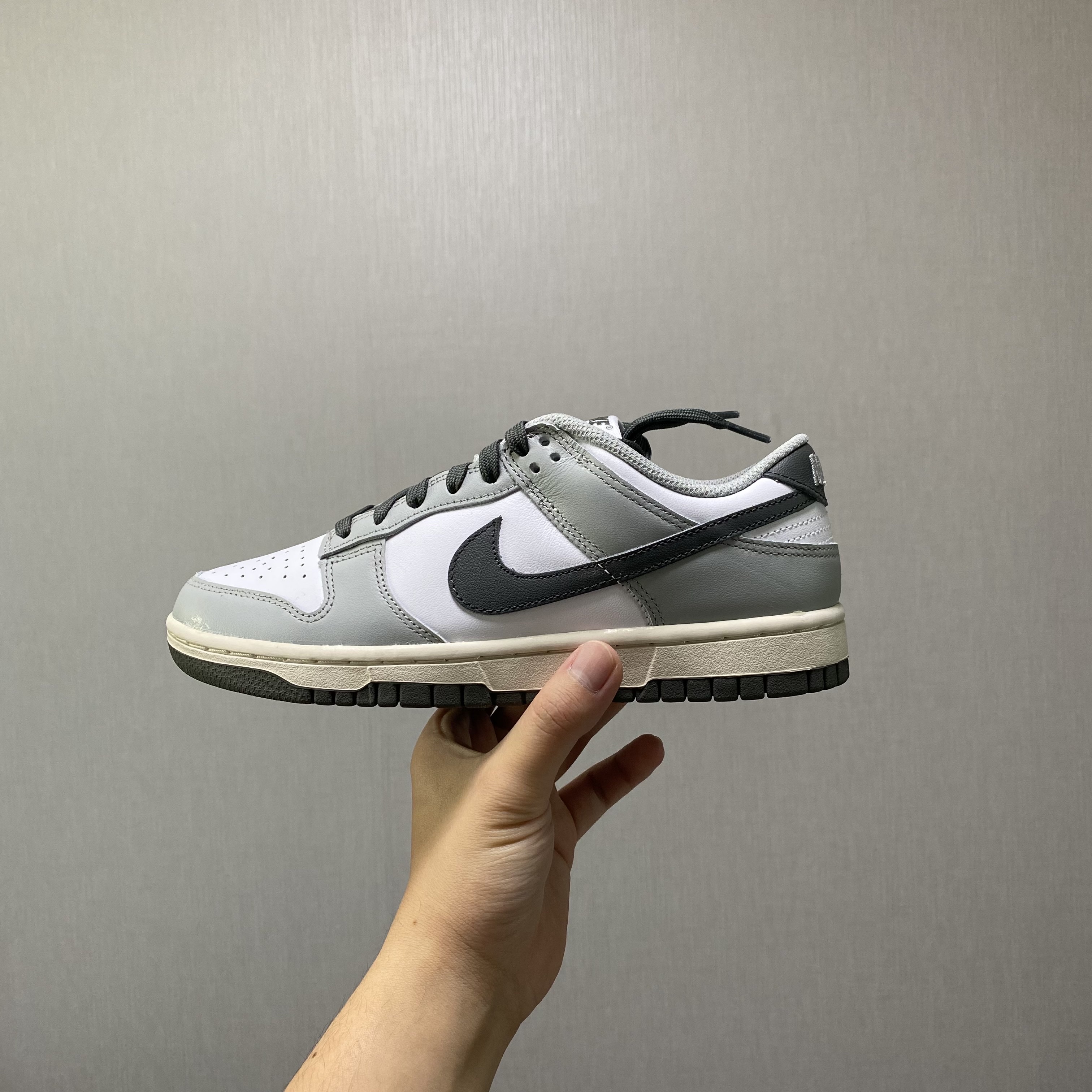 (W) Nike Dunk Low Light Smoke Grey 착용 스타일