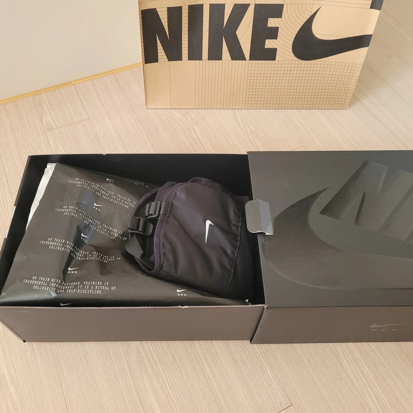 Nike x Matthew M Williams 005 Slide Black 착용 스타일 - 2