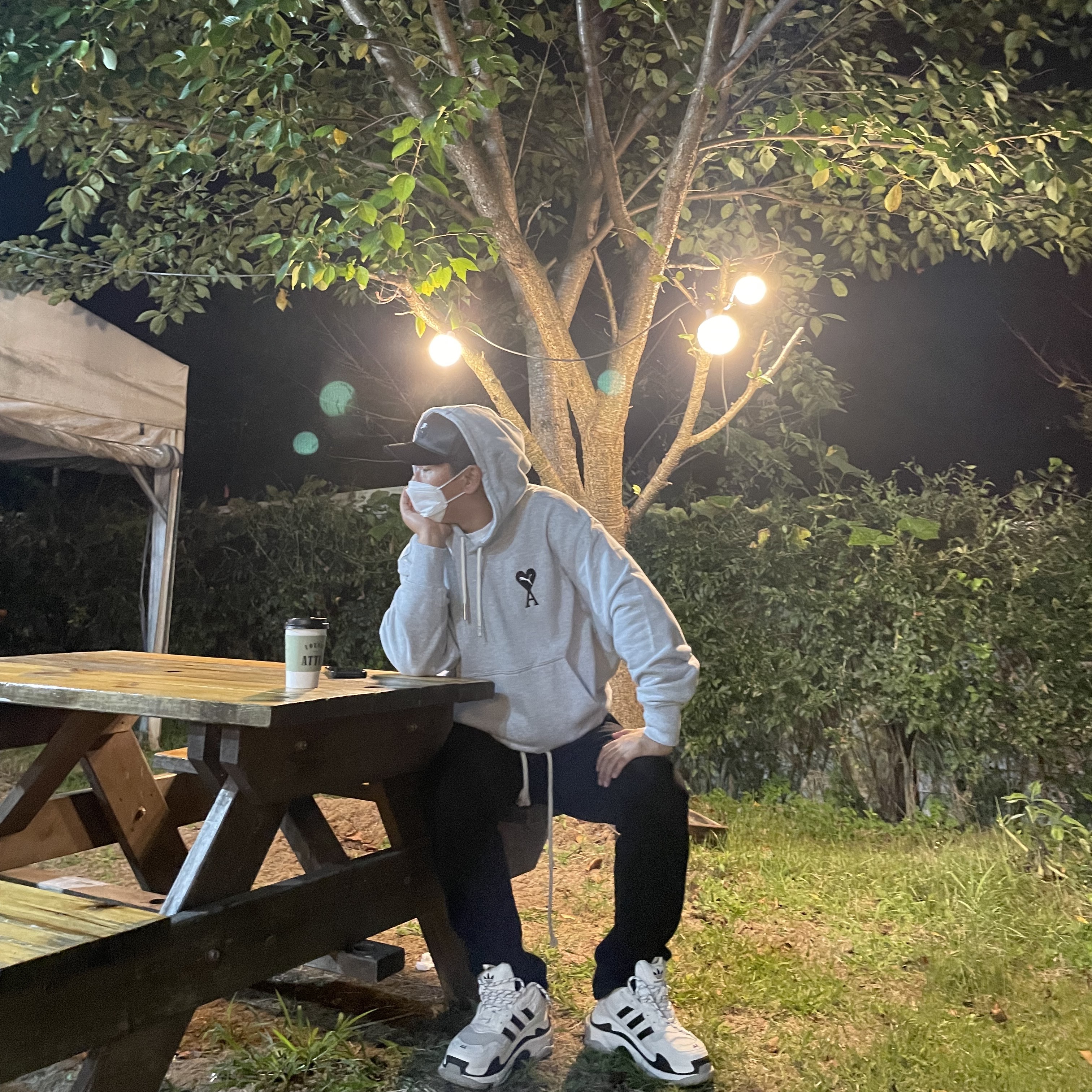 Puma x AMI Hoodie Light Gray Heather 착용 스타일 - 1