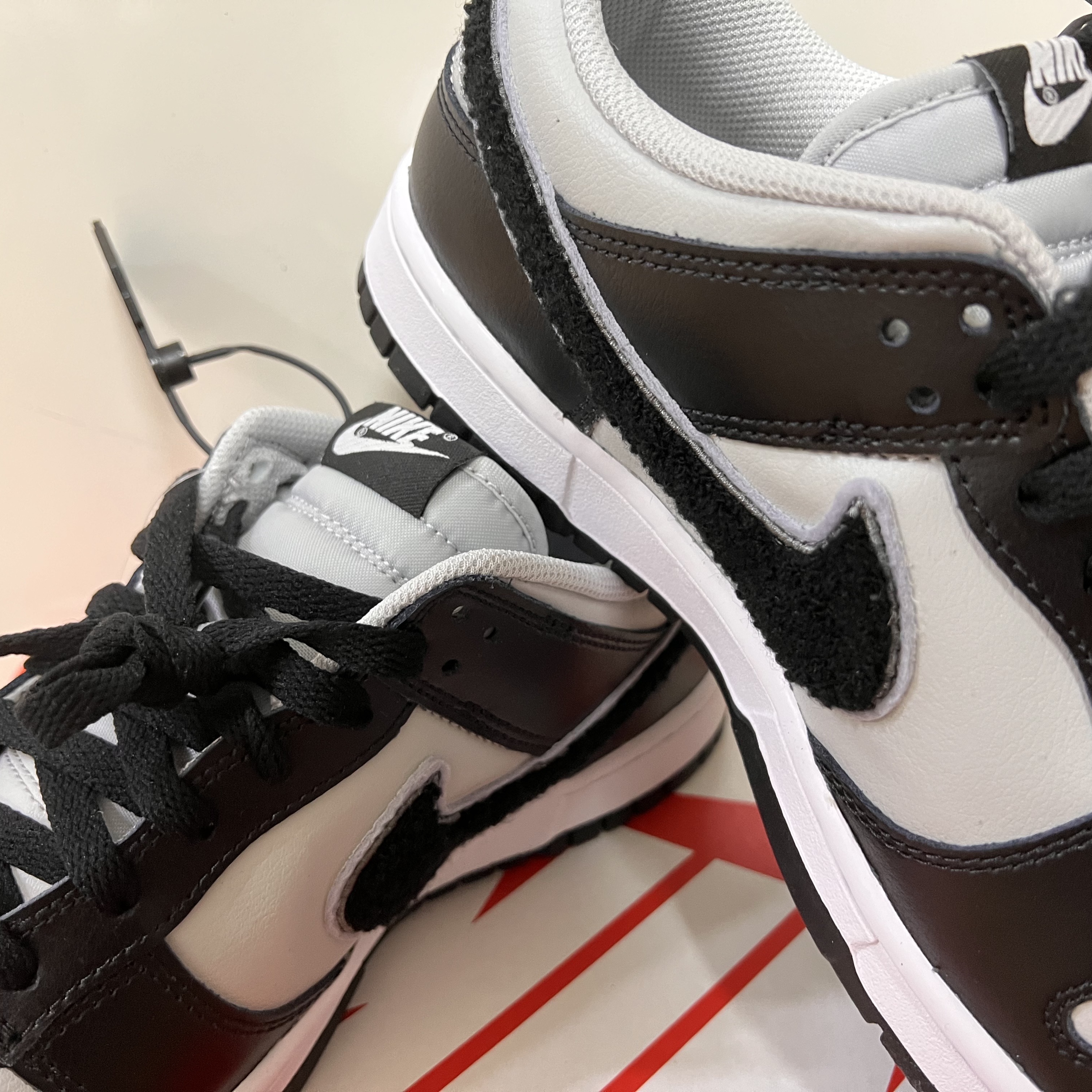 Nike Dunk Low Retro Grey Fog Black 착용 스타일