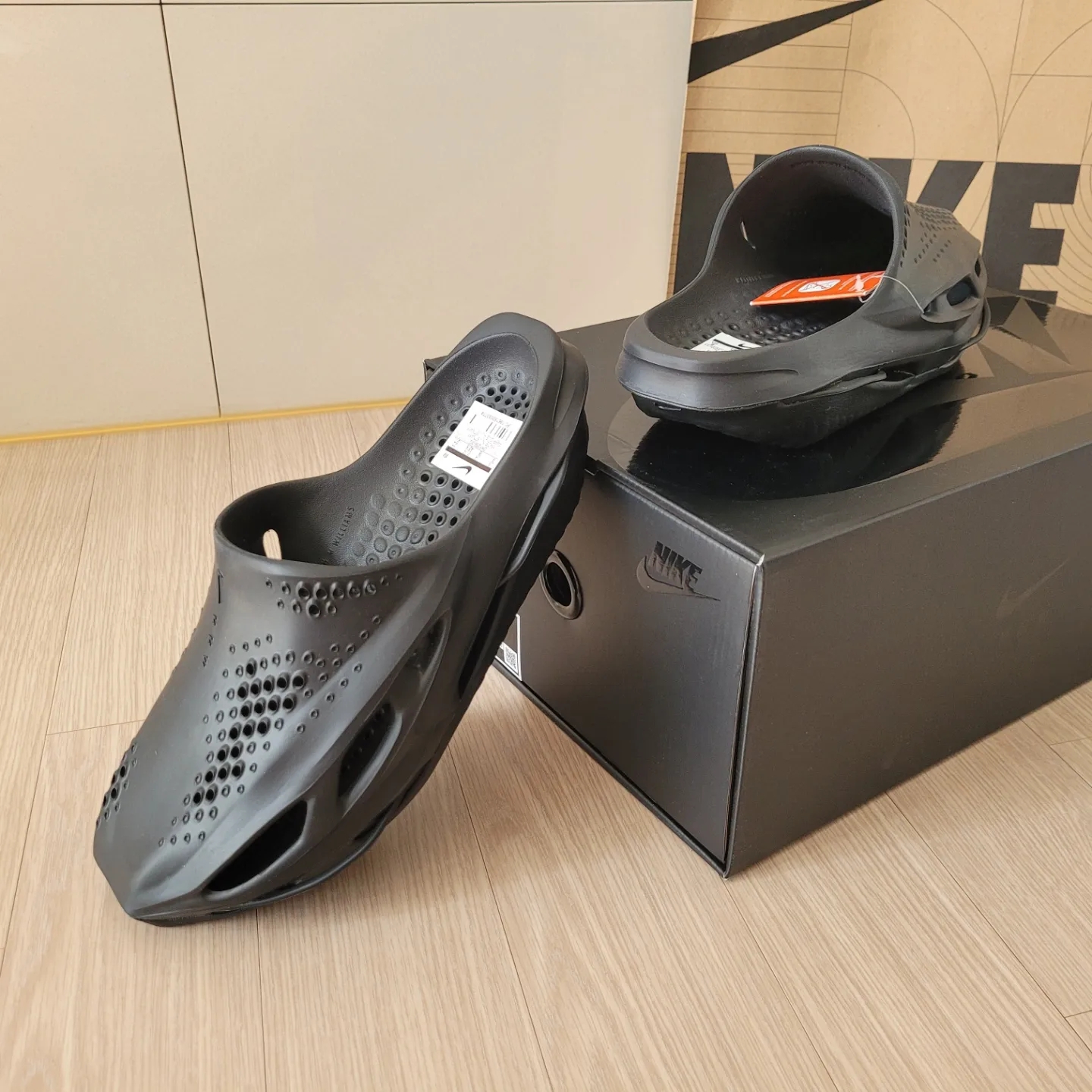 Nike x Matthew M Williams 005 Slide Black 착용 스타일 - 4