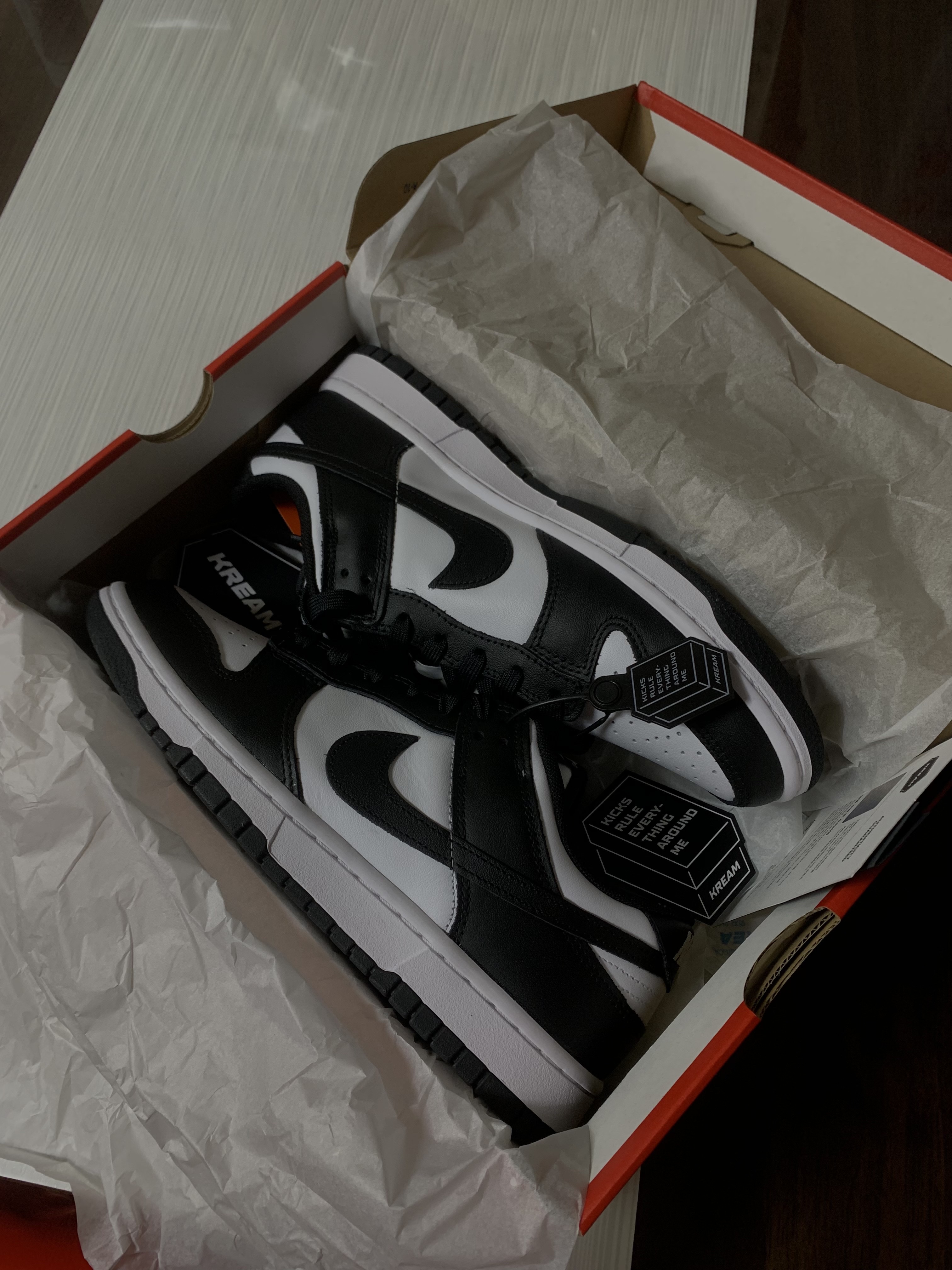 Nike Dunk Low Retro Black 착용 스타일 - 2