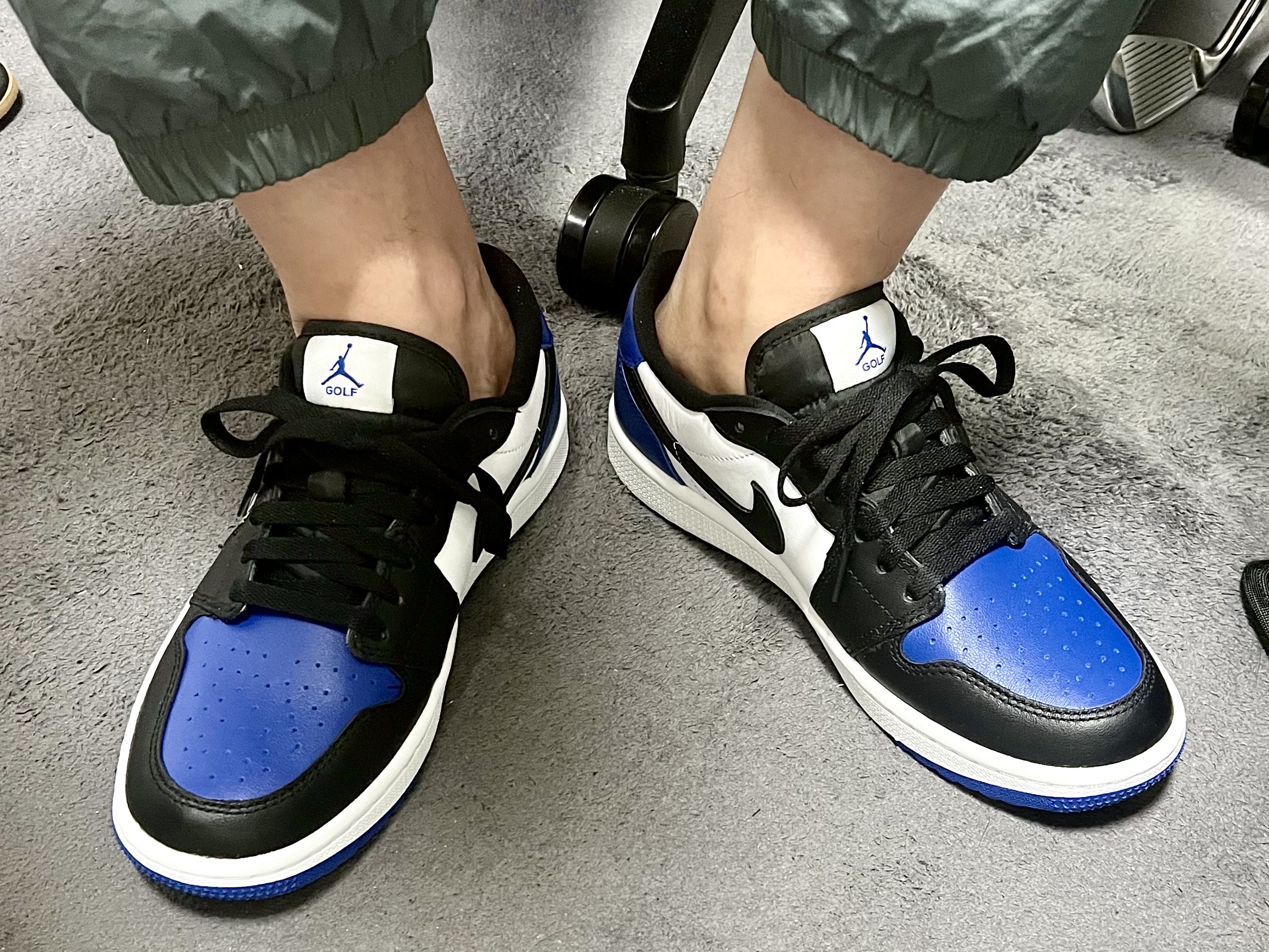 Jordan 1 Low Golf Sport Royal 착용 스타일 - 1