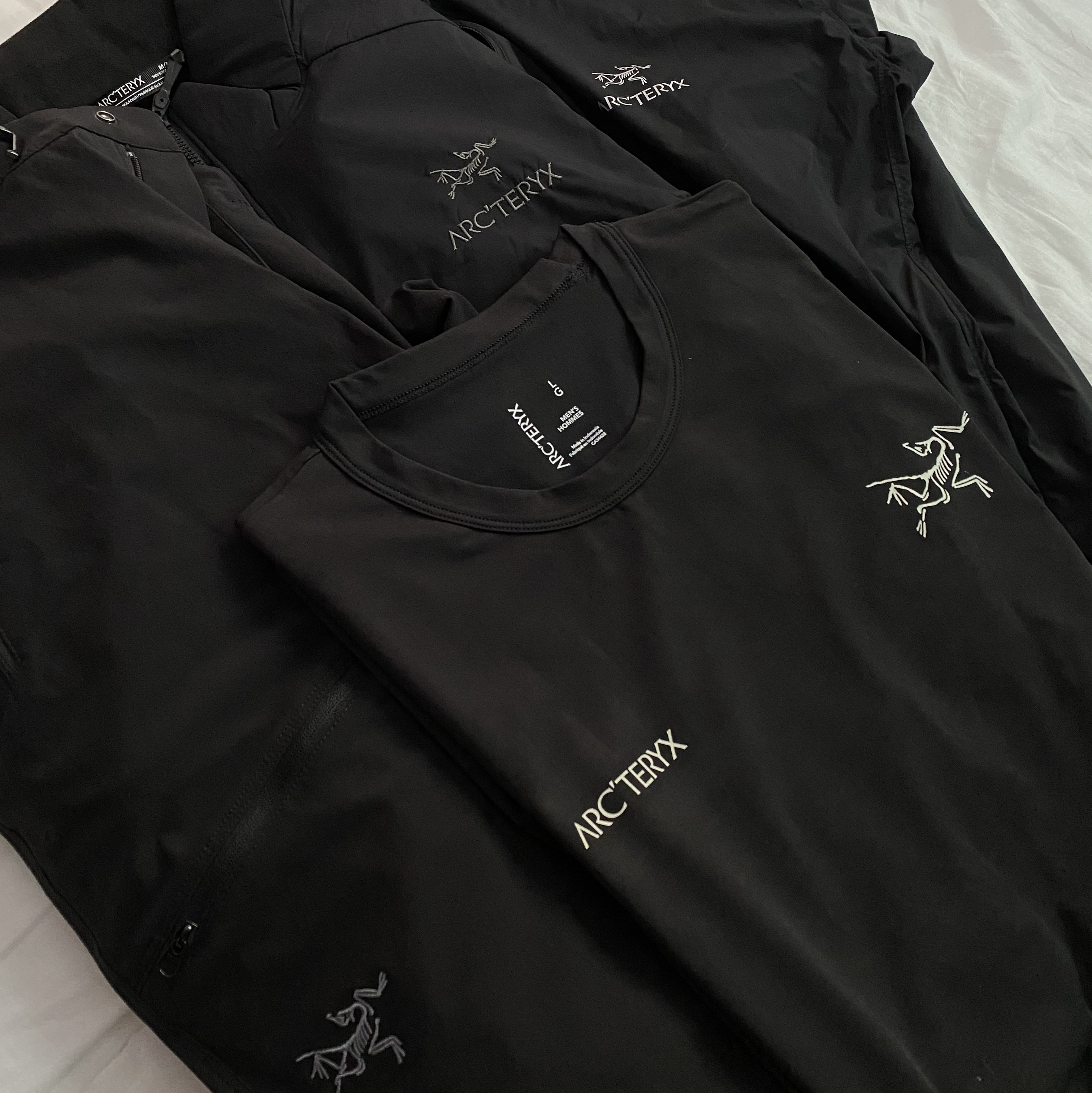 Arc'teryx Nodin Jacket Black, Arc'teryx Split SS T-Shirt Black 착용 스타일