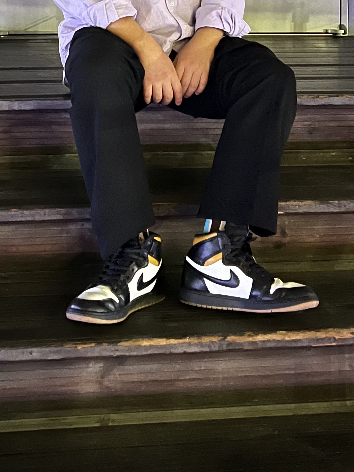 Jordan 1 Retro Black Gum 착용 스타일 - 2