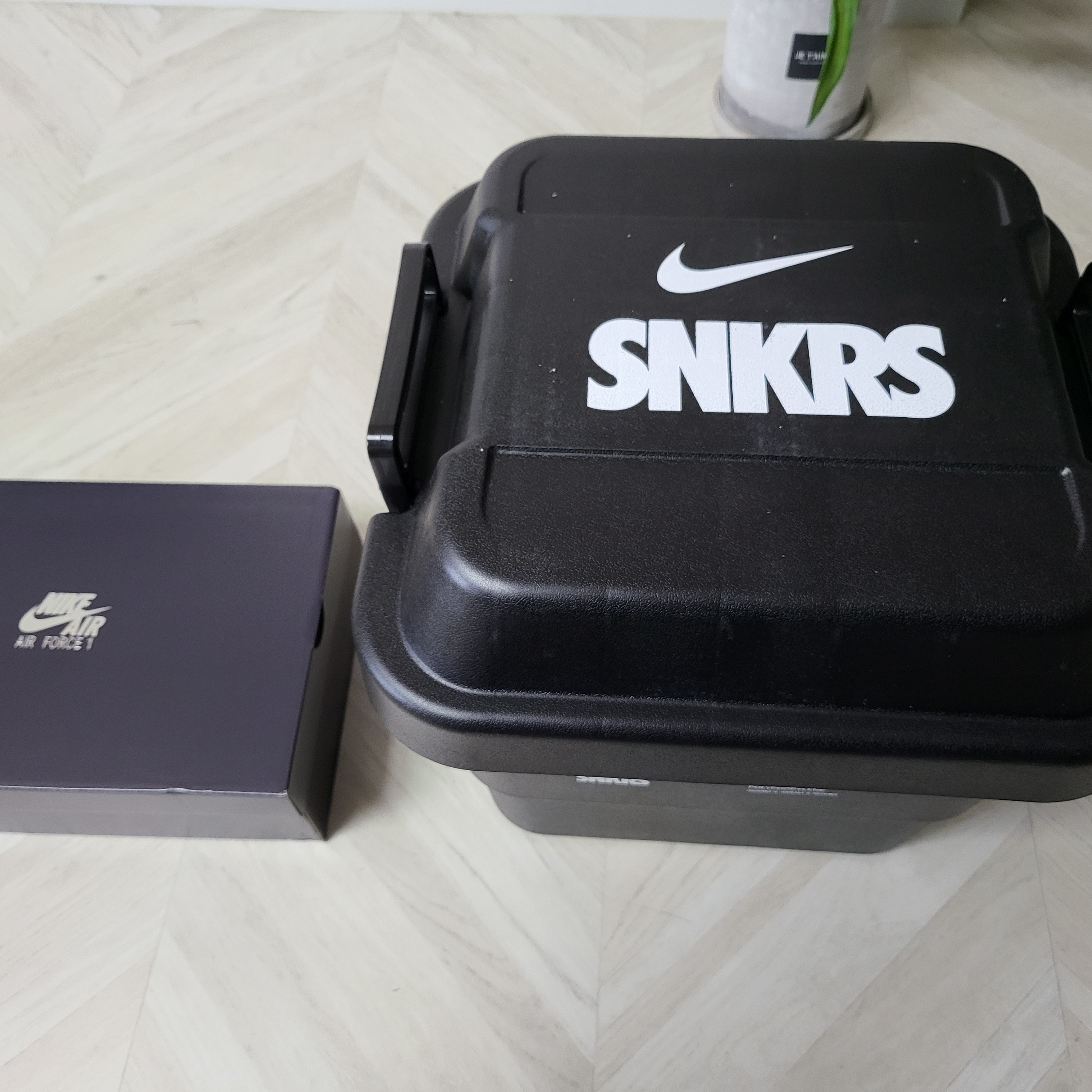 Nike Air Force 1 '07 LV8 Pojangmacha 착용 스타일 - 3
